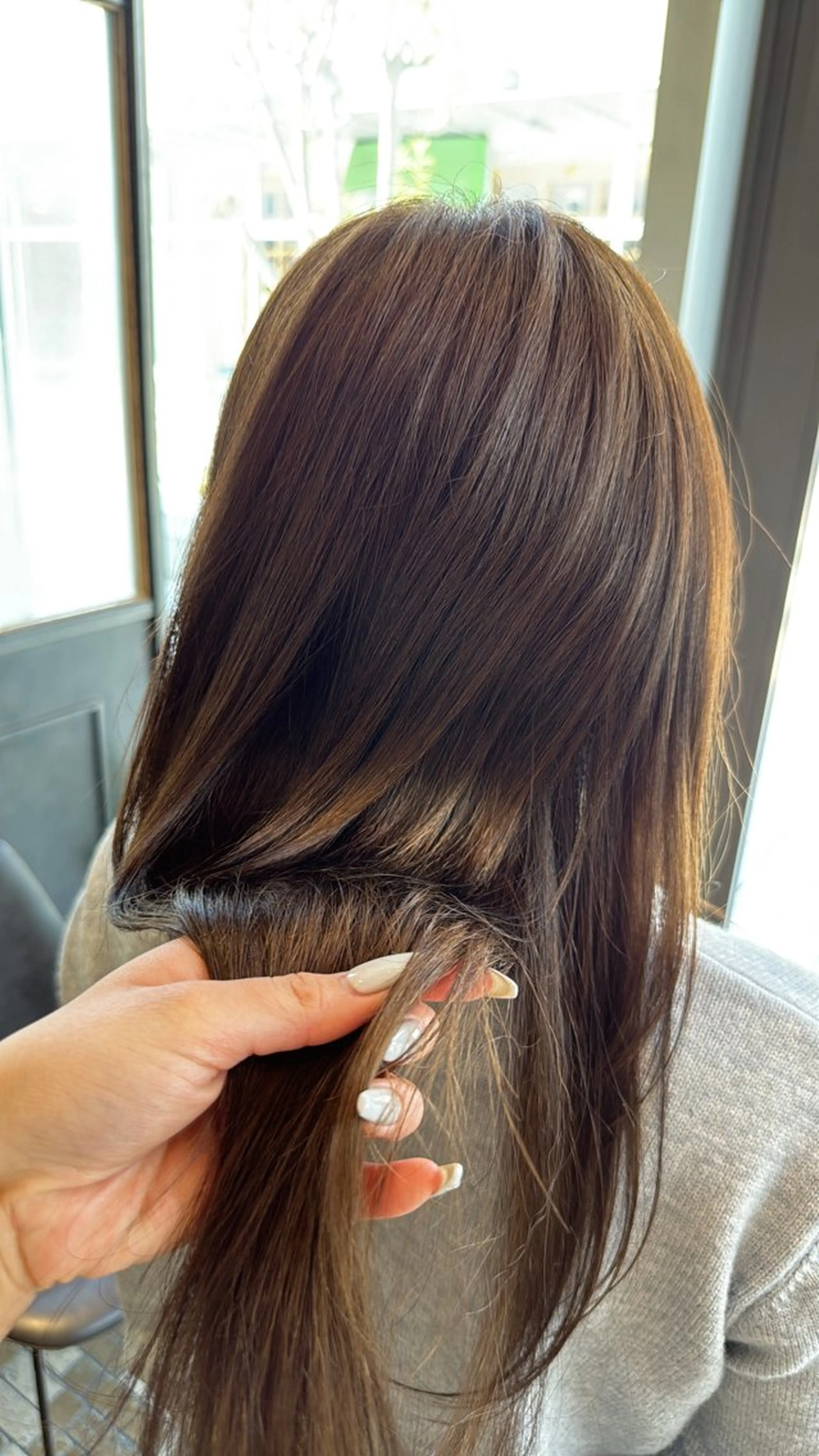 セミロング カット ヘアカラー レイヤーカット /momocaのヘアスタイル