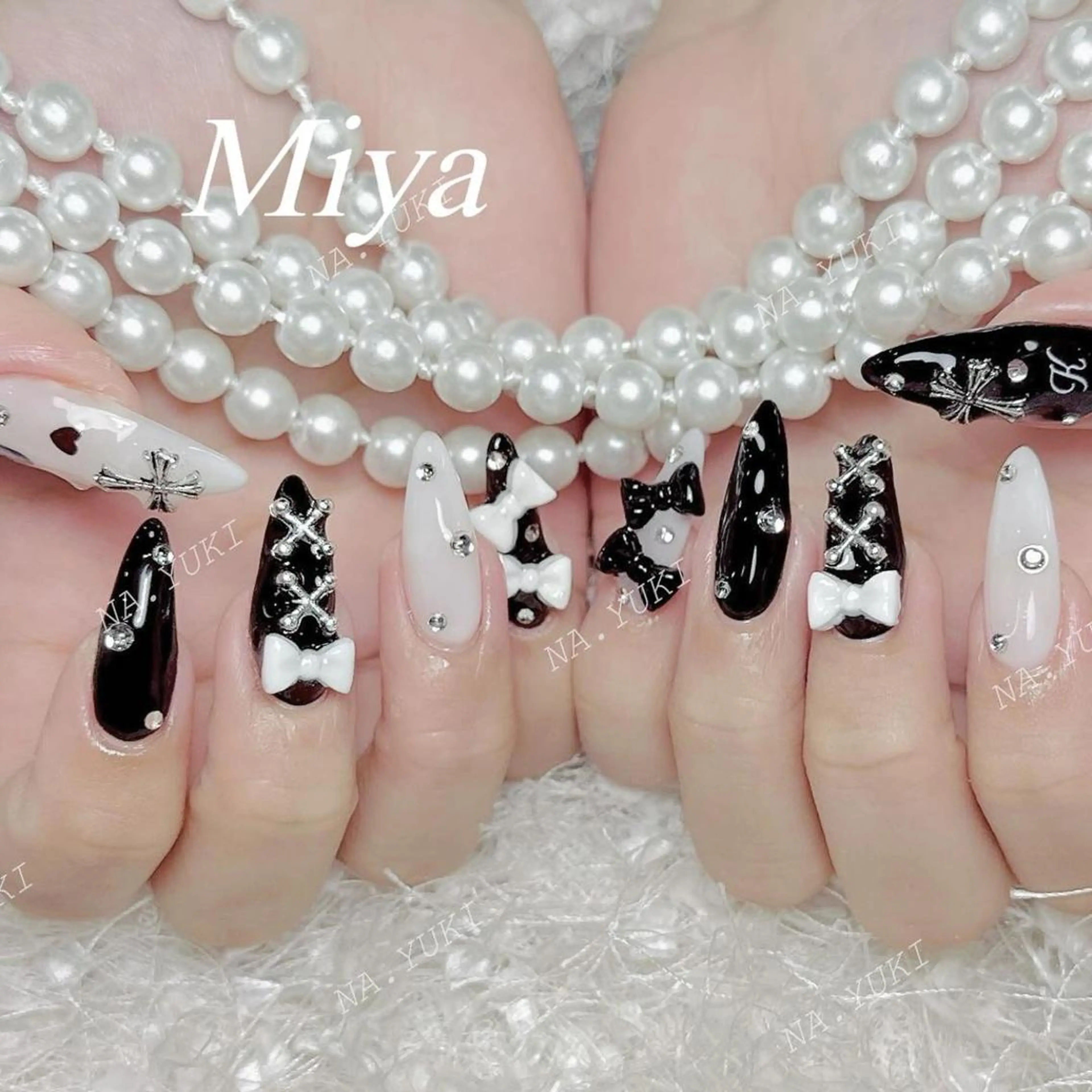 ネイル ハンドネイル 🌷 Mooning 🌷のネイルデザイン