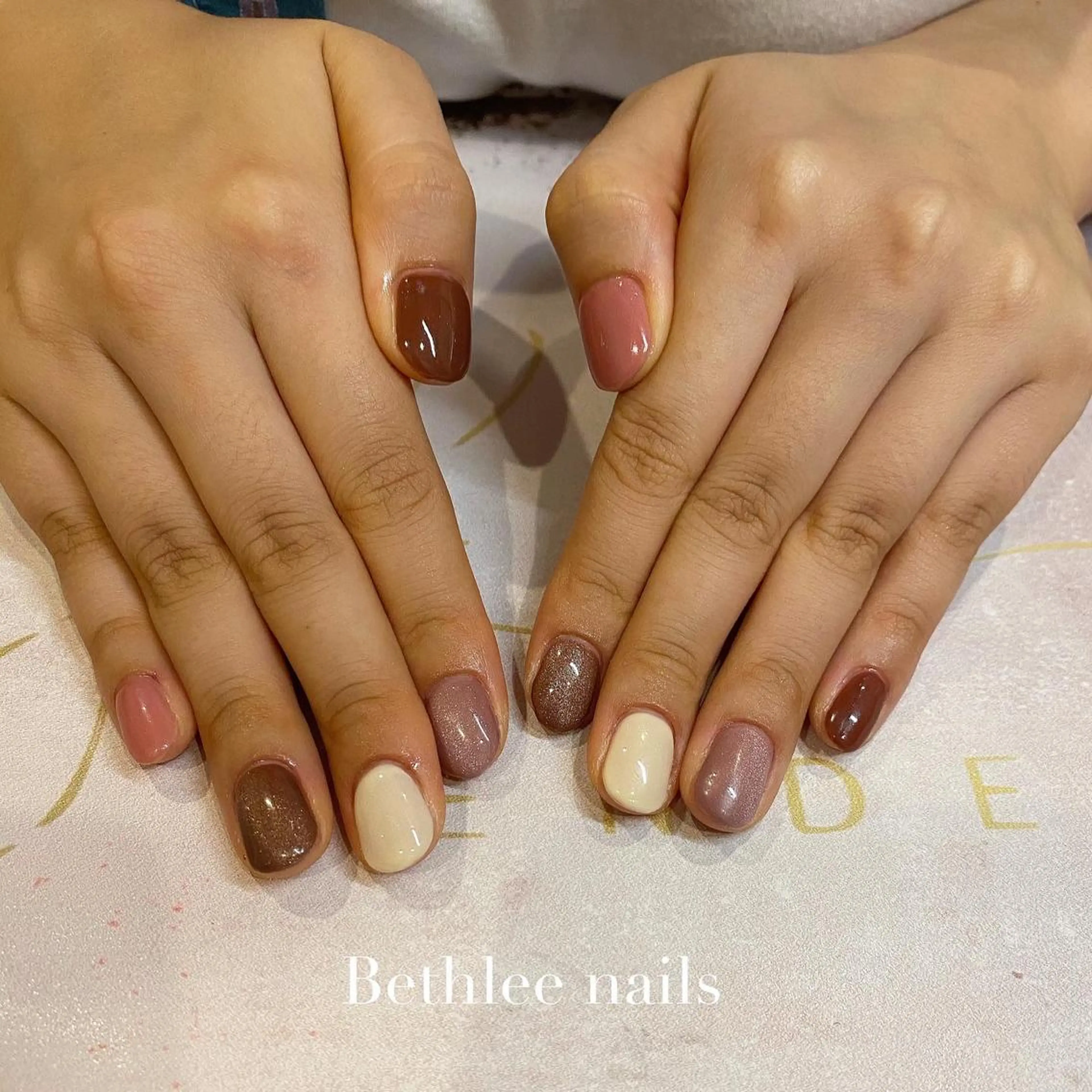 ネイル マグネットネイル ハンドネイル Bethlee nailsのネイルデザイン