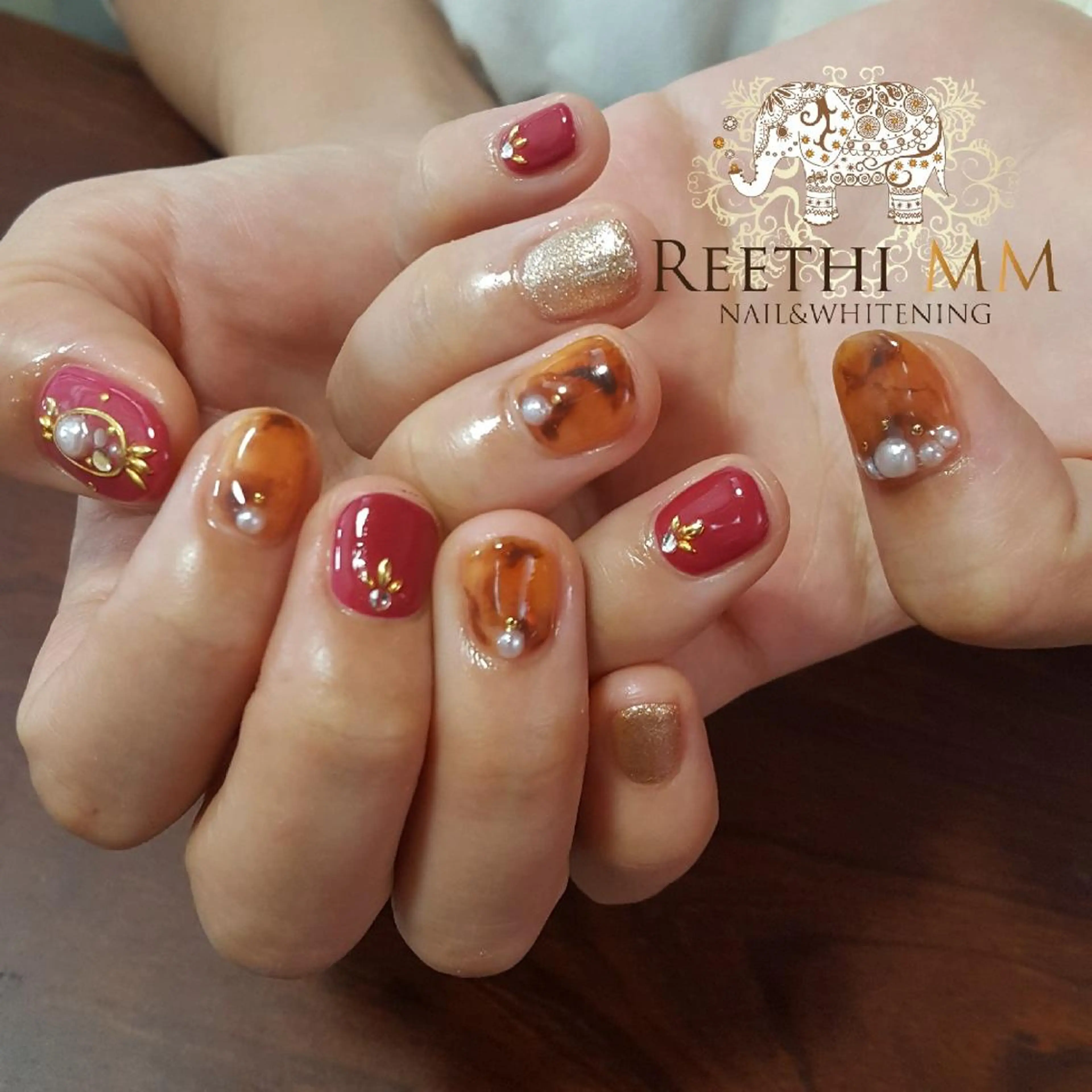 ネイル べっ甲ネイル ボルドー ネイリスト riiisaのネイルデザイン