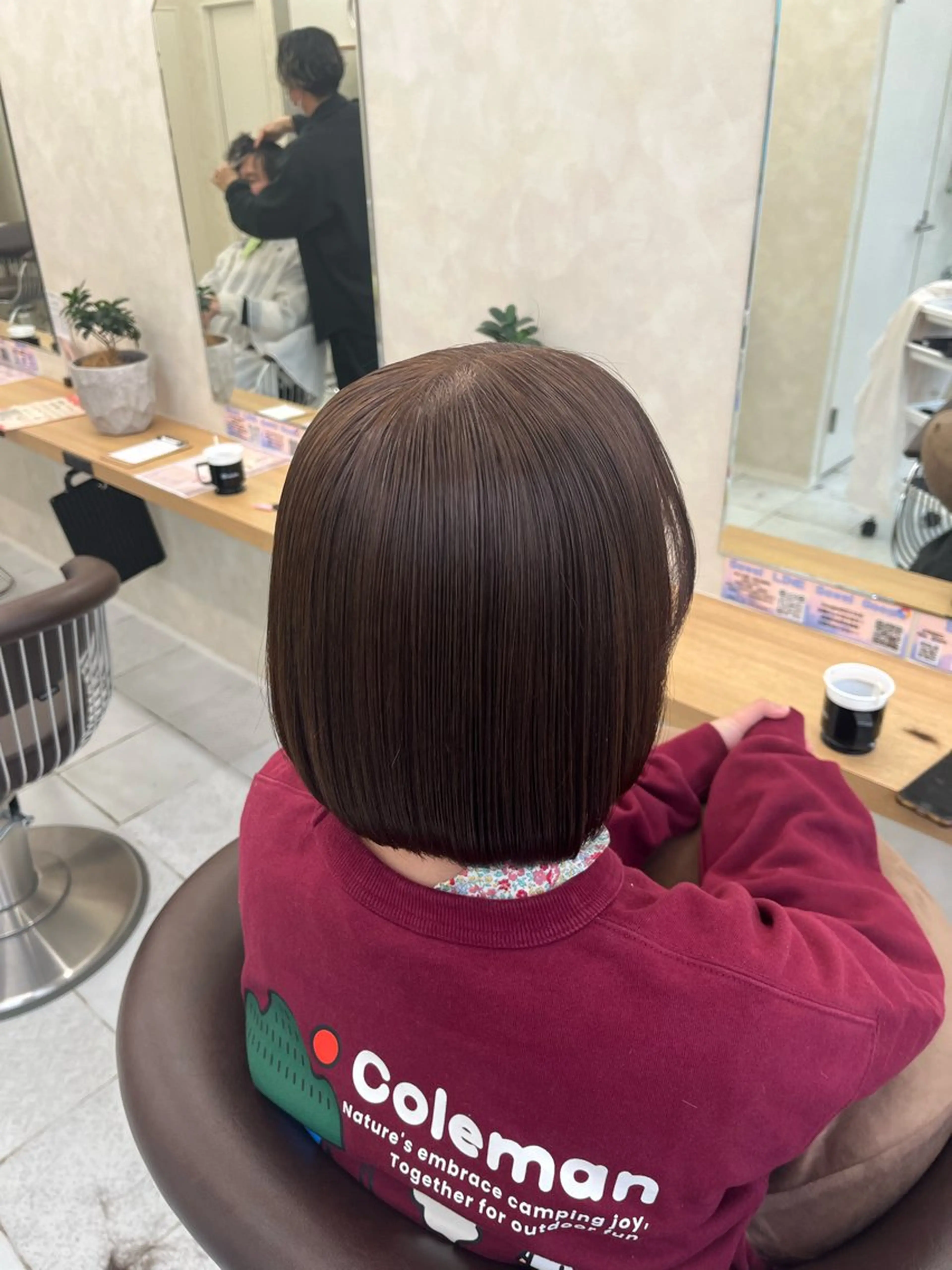 ショート ヘアカラー トリートメント 縮毛矯正💎/ 素髪ストレート🫧のヘアスタイル