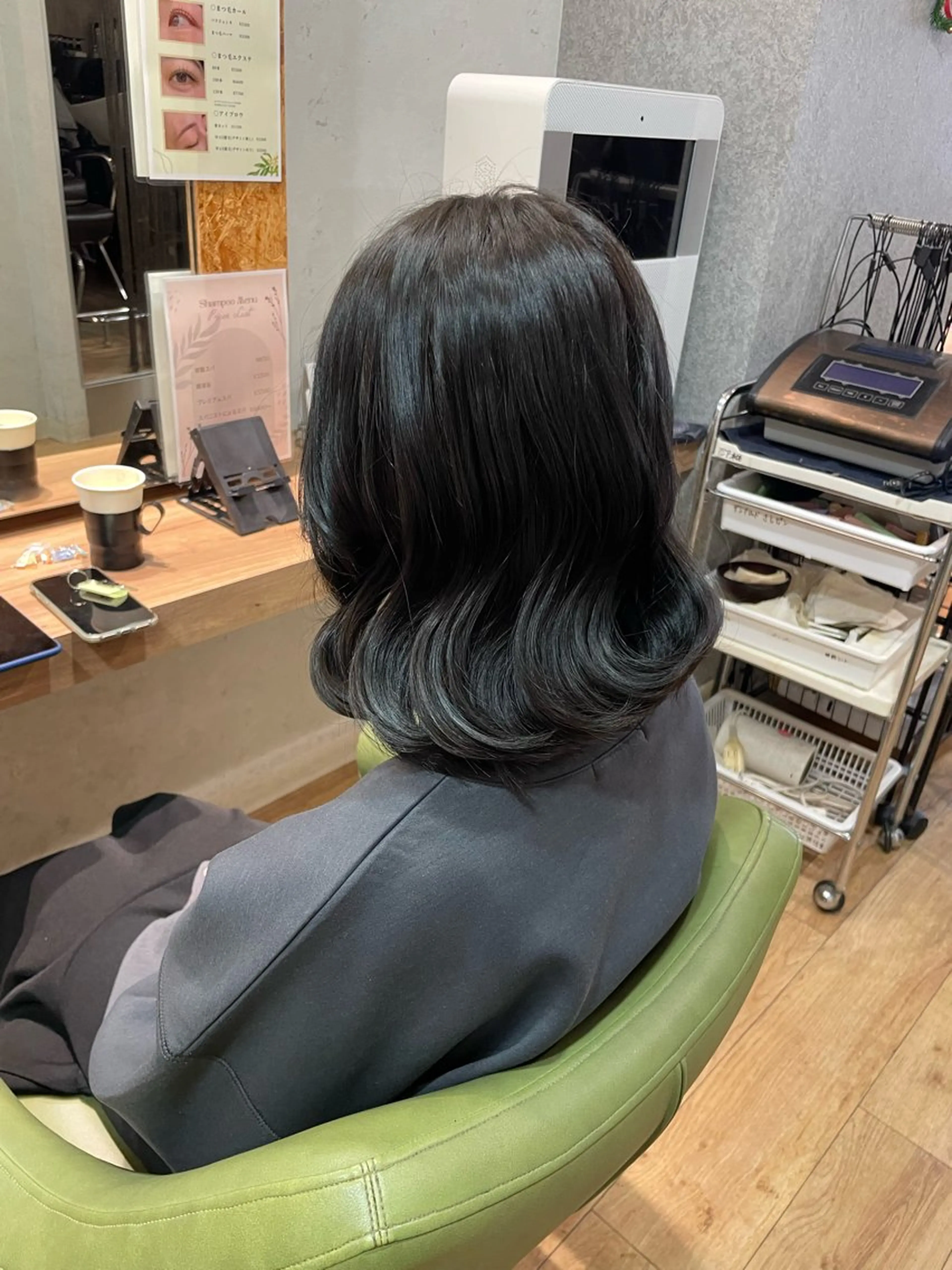 ミディアム カラー 黒髪 ブルーカラー ブルーブラック ヘアカラー ヘッドスパ 髪質改善/Bloss om🌷高橋沙衣のヘアスタイル