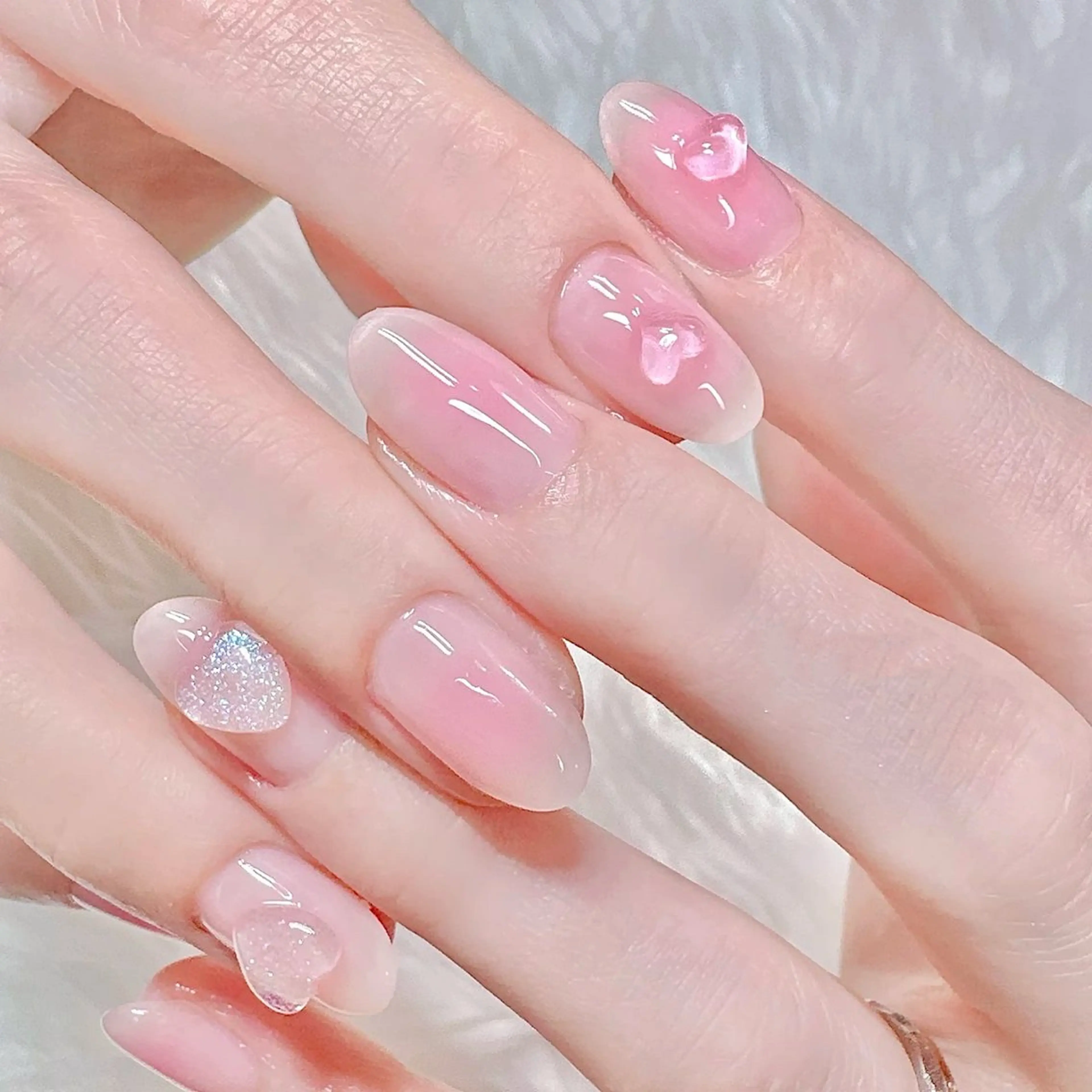 ネイル チークネイル ハート キューティプティ池袋東口店所属・🍒✨萌 萌✨🍒のネイルデザイン