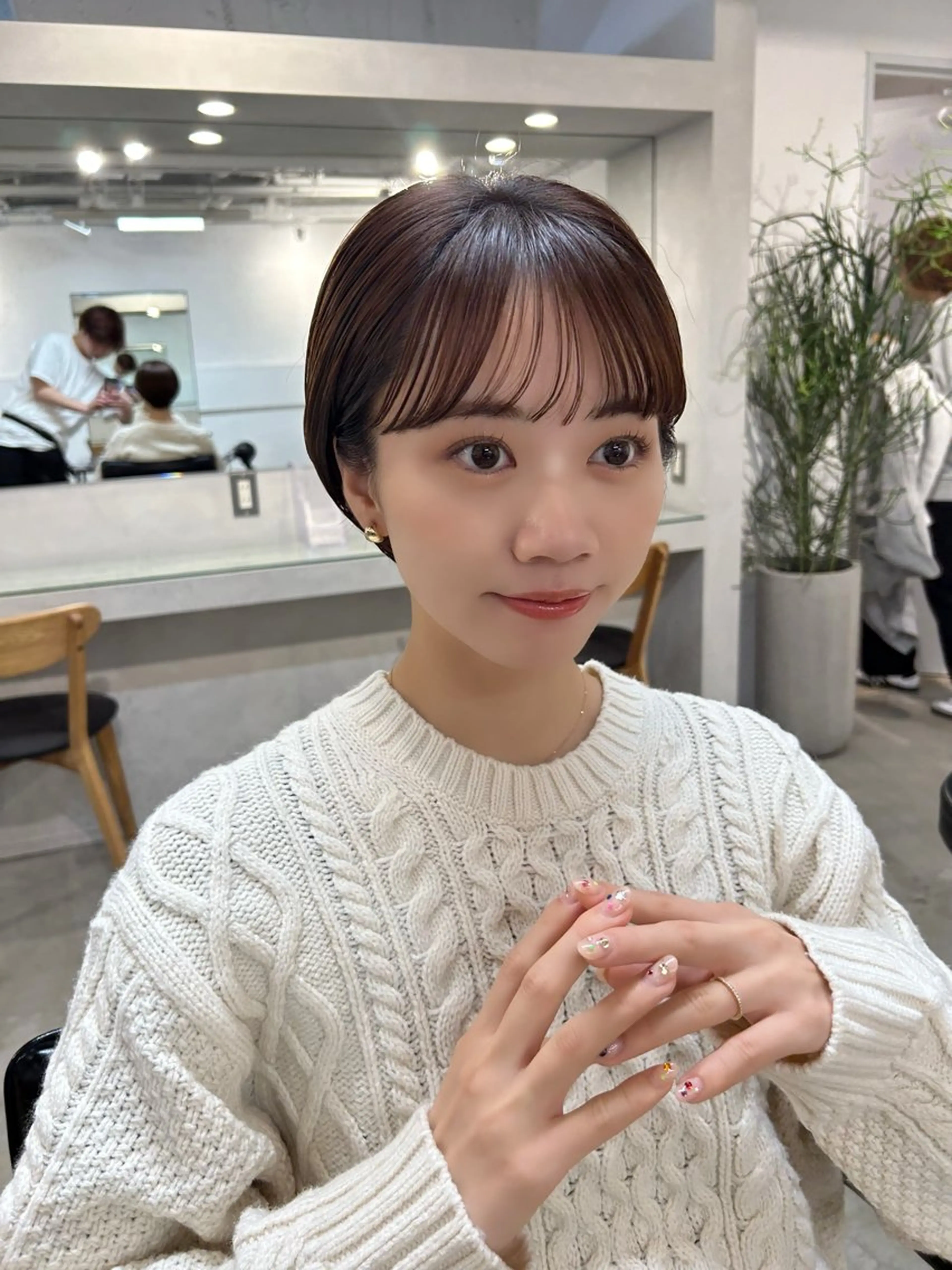 ショート カラー グレージュ ショートヘア カット ヘアカラー トリートメント ❤️ショートカット ・顔周りカット❤️のヘアスタイル