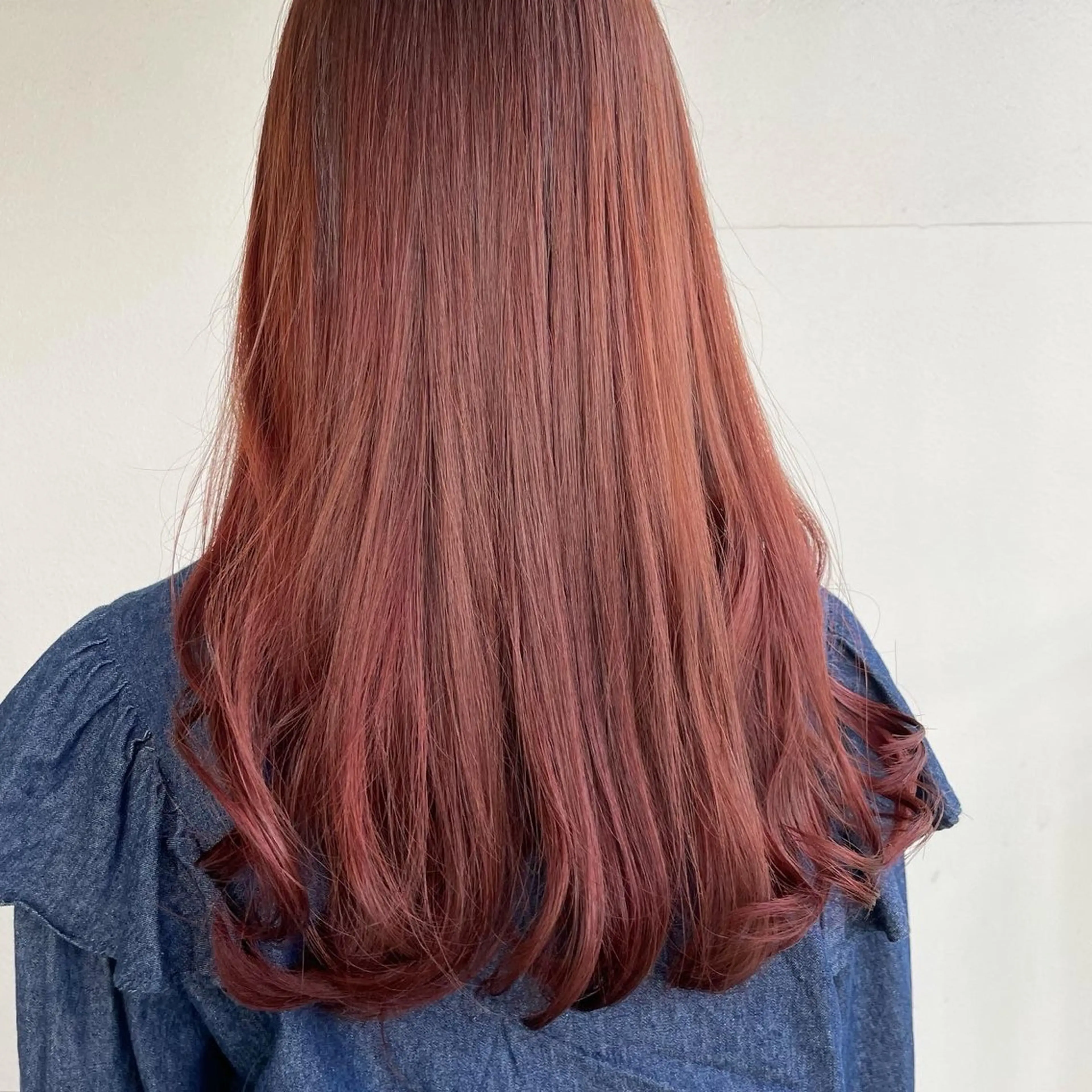 セミロング ダメージレス◎東区/ 艶カラー💫/斉藤拓のヘアスタイル