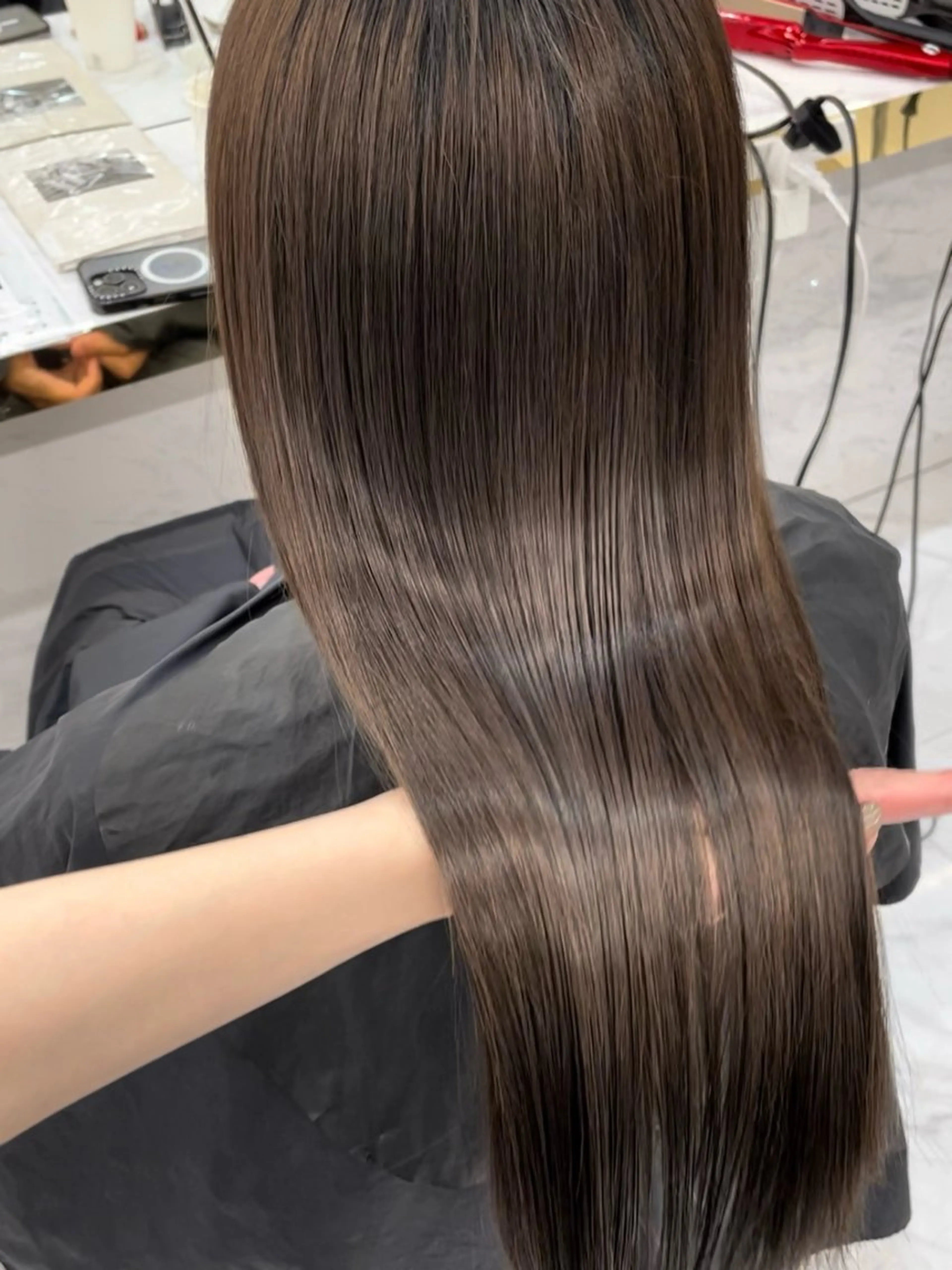 ロング カラー ヘアアレンジ アッシュ ベージュカラー ブリーチ ダブルカラー グレージュ カット ヘアカラー 縮毛矯正 トリートメント maoブリーチ無し 似合わせカラーのヘアスタイル