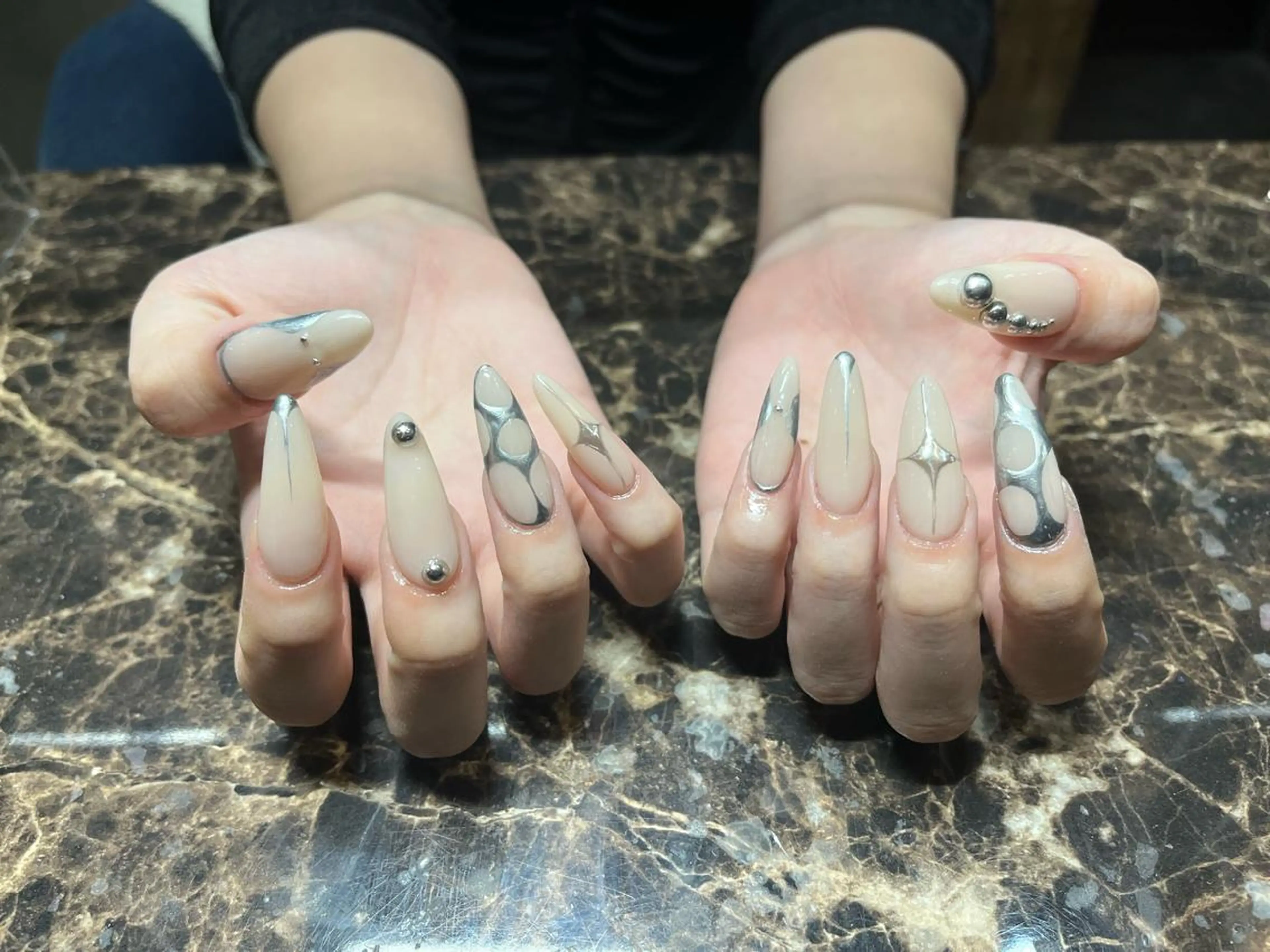 ネイル ハンドネイル IROHA Nail 矢掛萌子のネイルデザイン