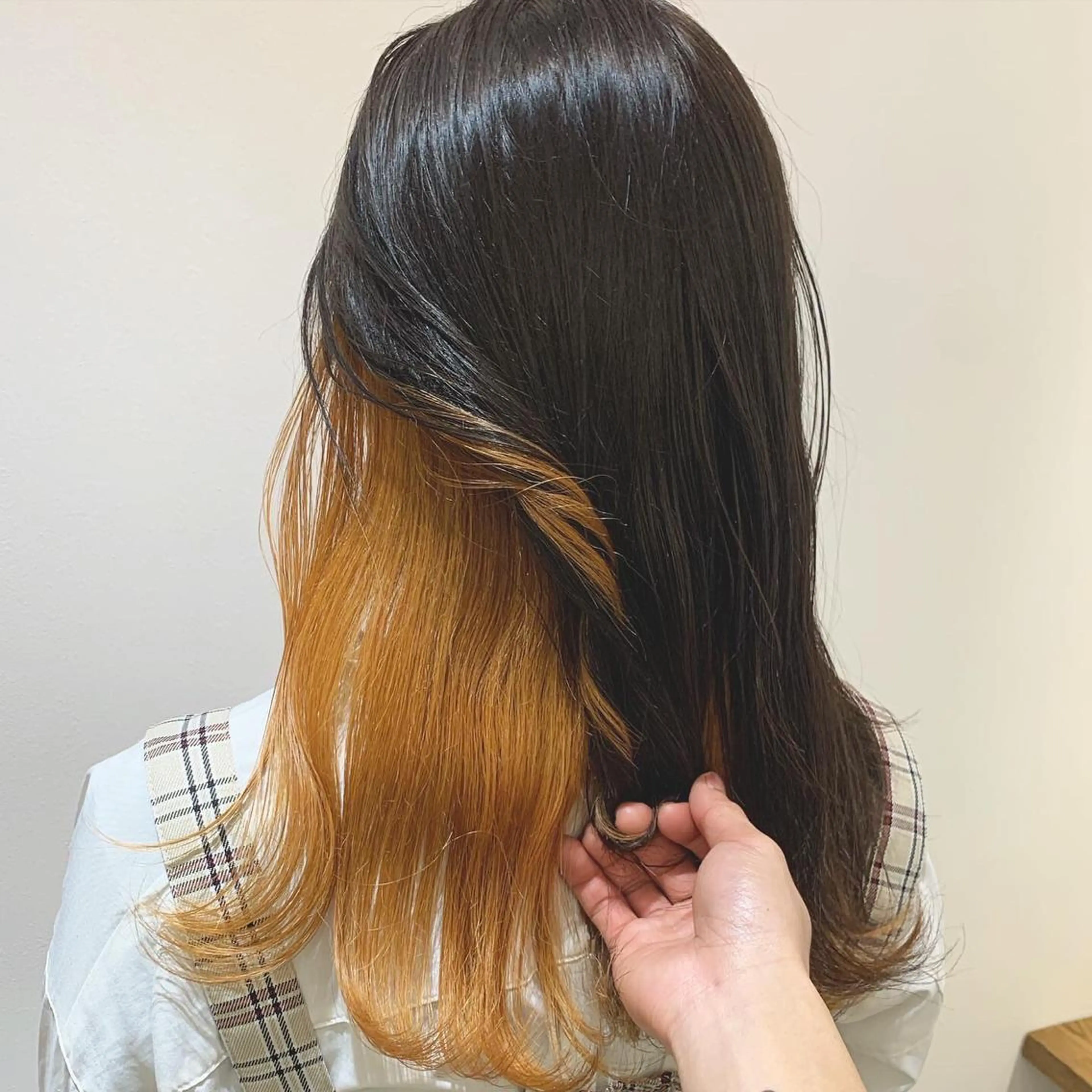 ミディアム カラー カット ヘアカラー トリートメント tasty priv ate gardenのヘアスタイル