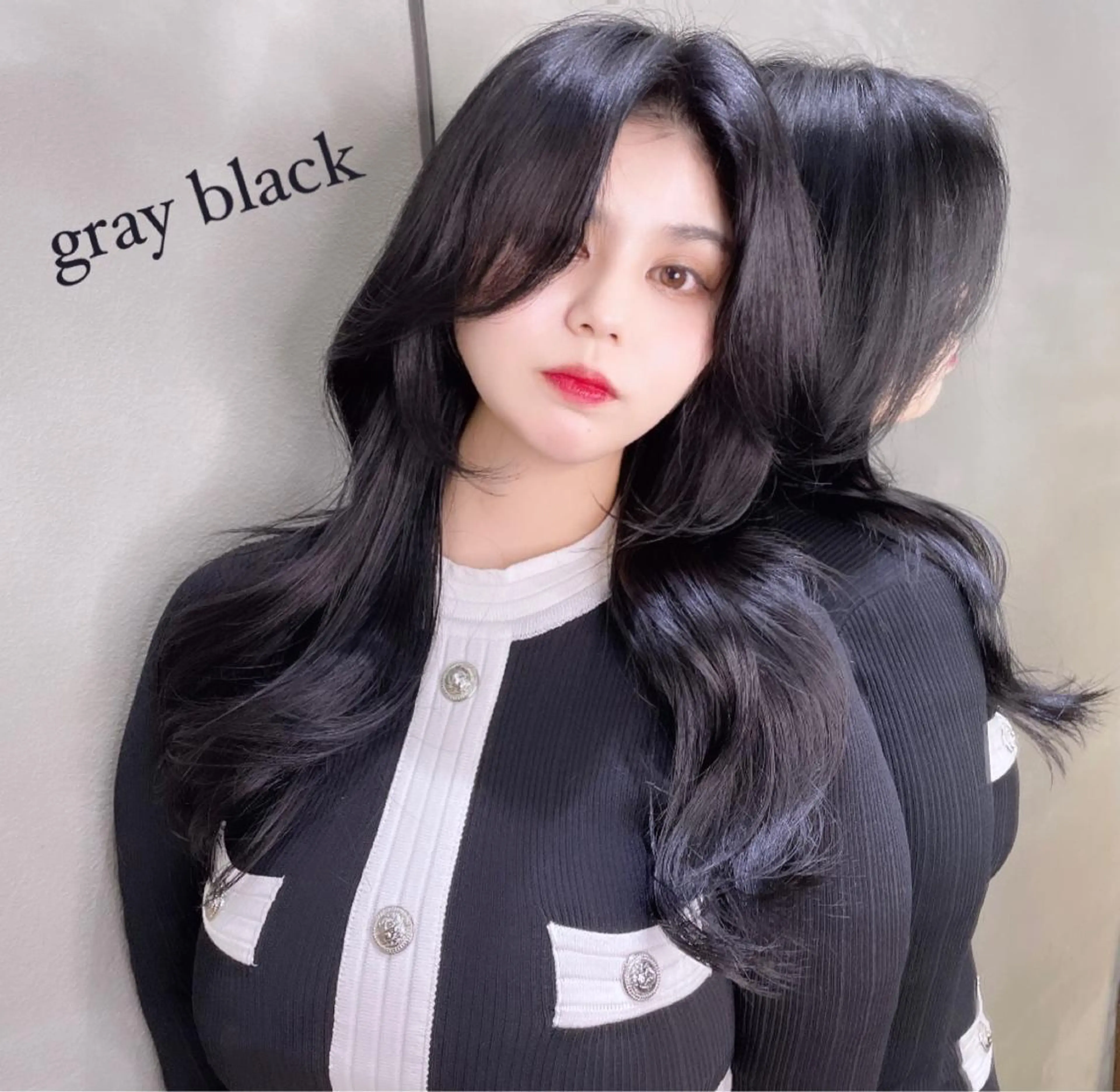 ロング カラー 黒髪 グレーブラック ヨシンモリ 韓国風ヘア カット ヘアカラー 透明感カラー× 小顔カット♡ヒデさんのヘアスタイル