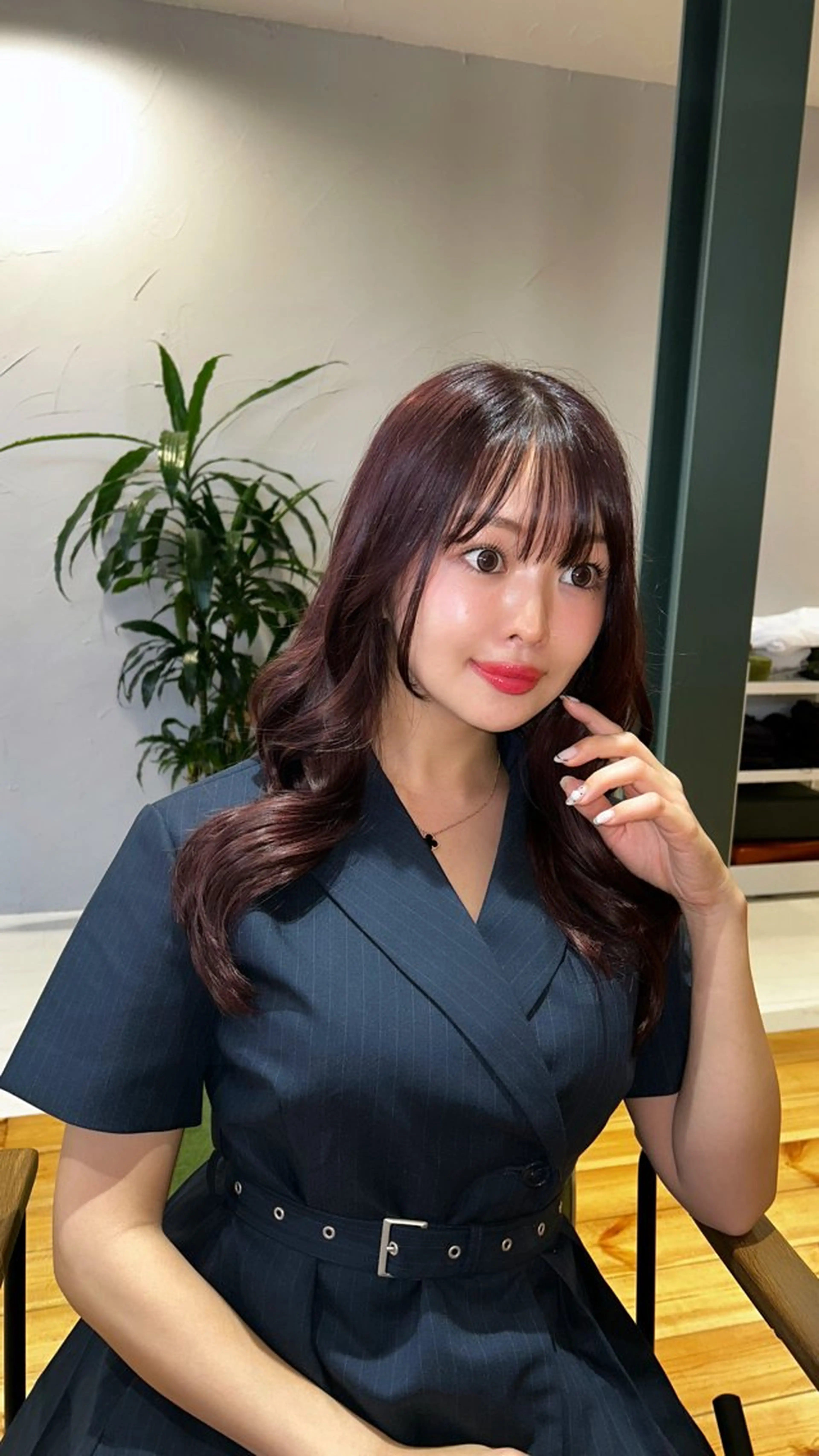 セミロング セルバ所属・HIRORO ブリーチ/ハイトーンのヘアスタイル