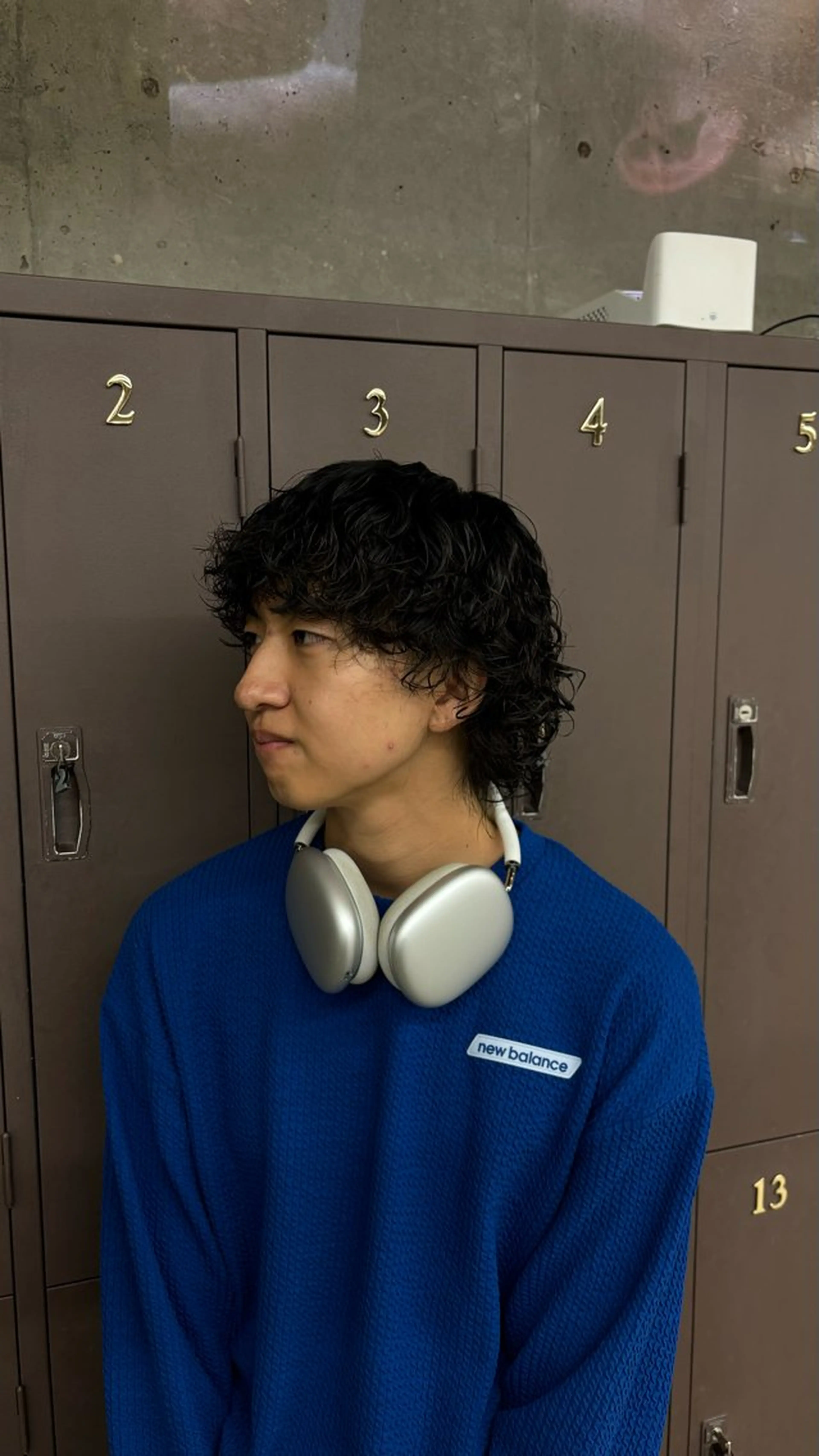 ショート パーマ メンズ 愛加パーマ・レイヤー ・ピンクカラーのヘアスタイル