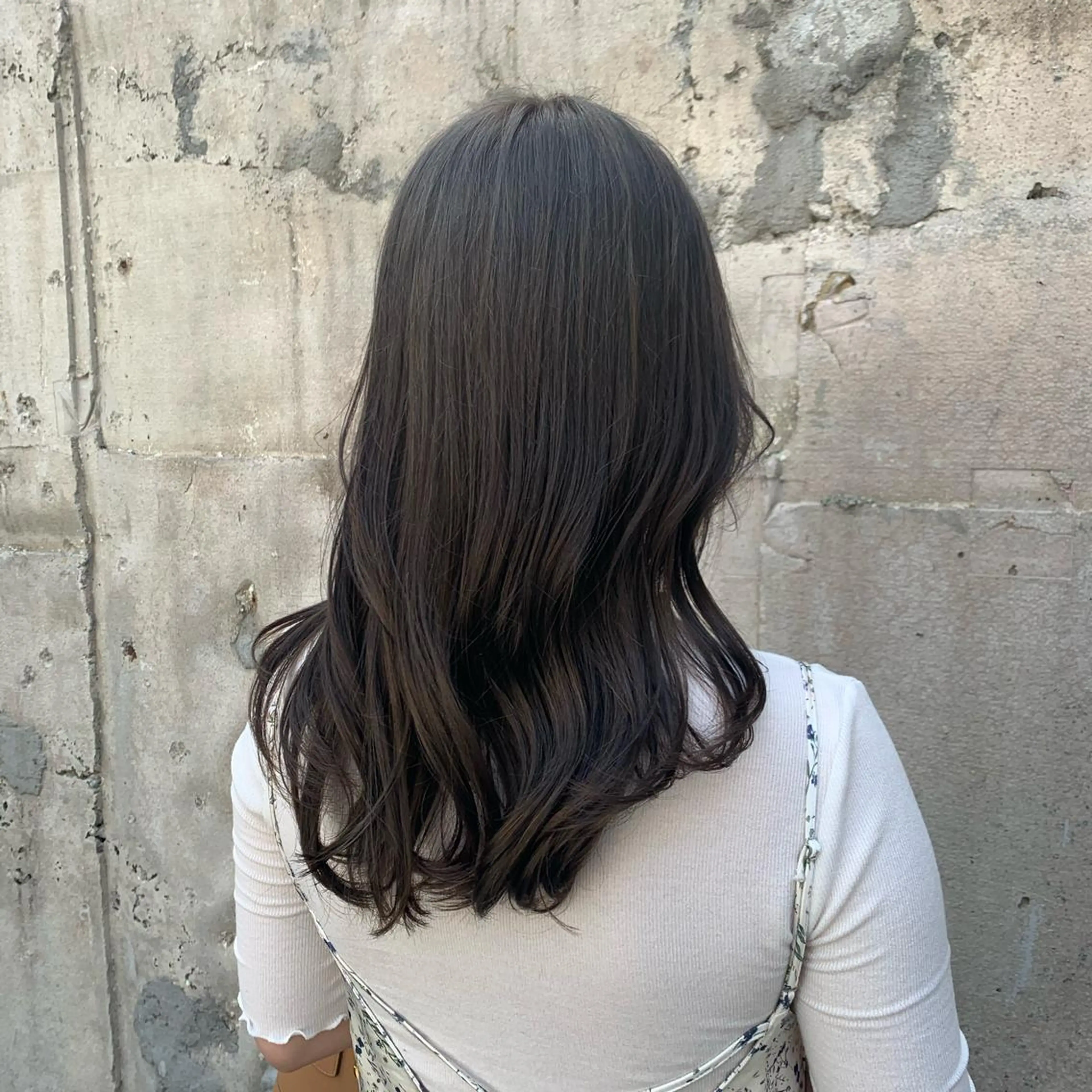セミロング カラー グレージュ 現地韓国ヘア🇰🇷 Chisaki치사키のヘアスタイル