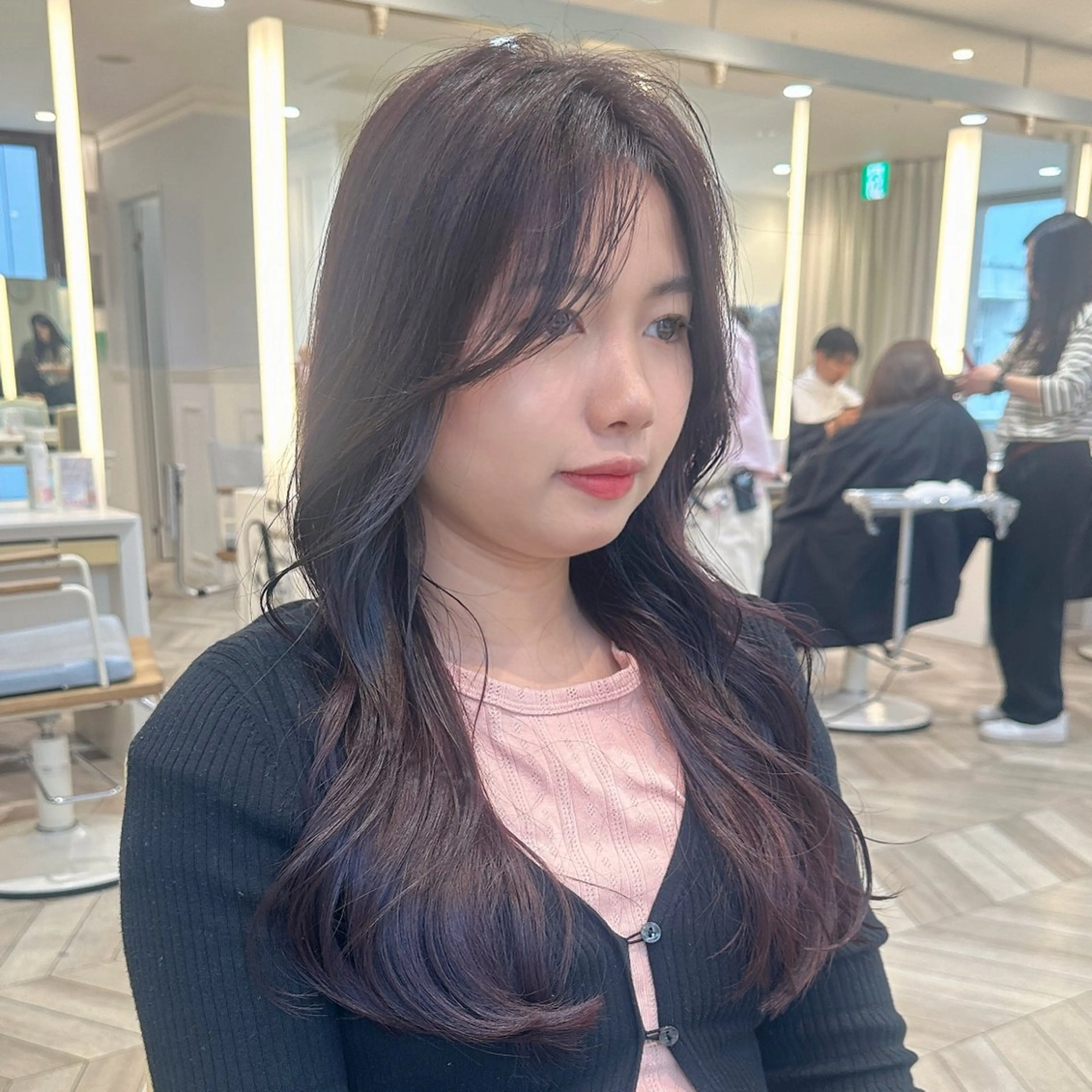 カラー ブラウンカラー カット ヘアカラー ベージュ/インナー カラー🤍Rieのヘアスタイル