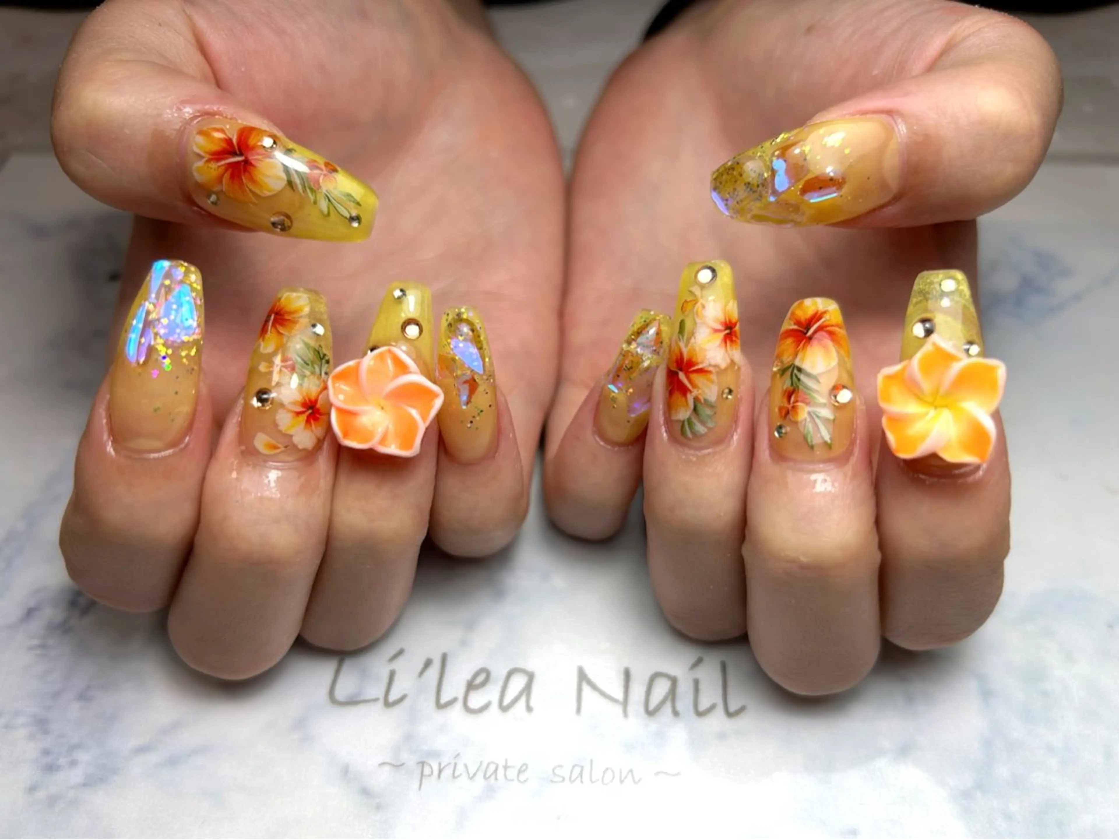 ネイル Li'leaNail AINAのネイルデザイン