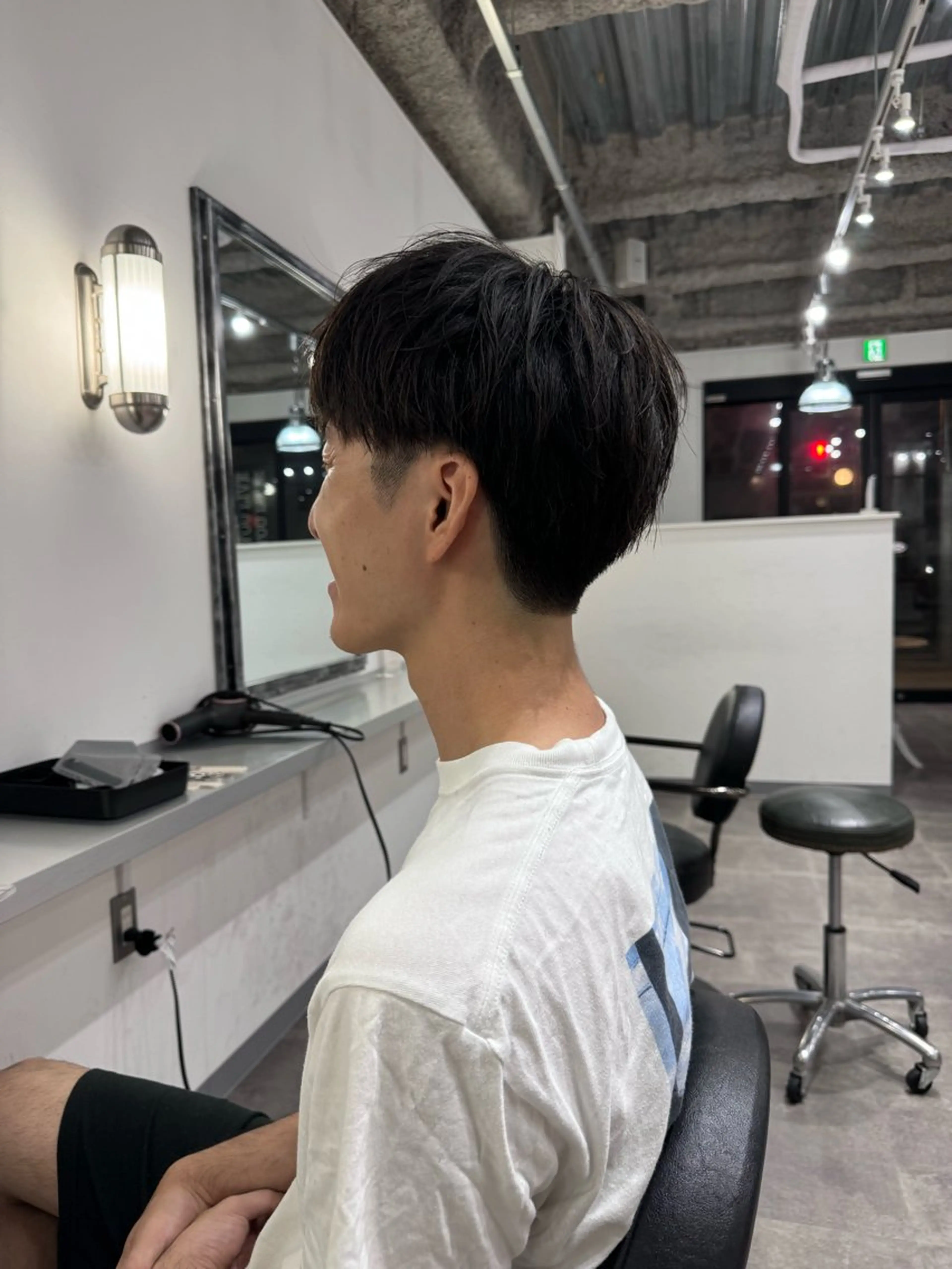 メンズ HOLLY 髙橋ユウキのヘアスタイル