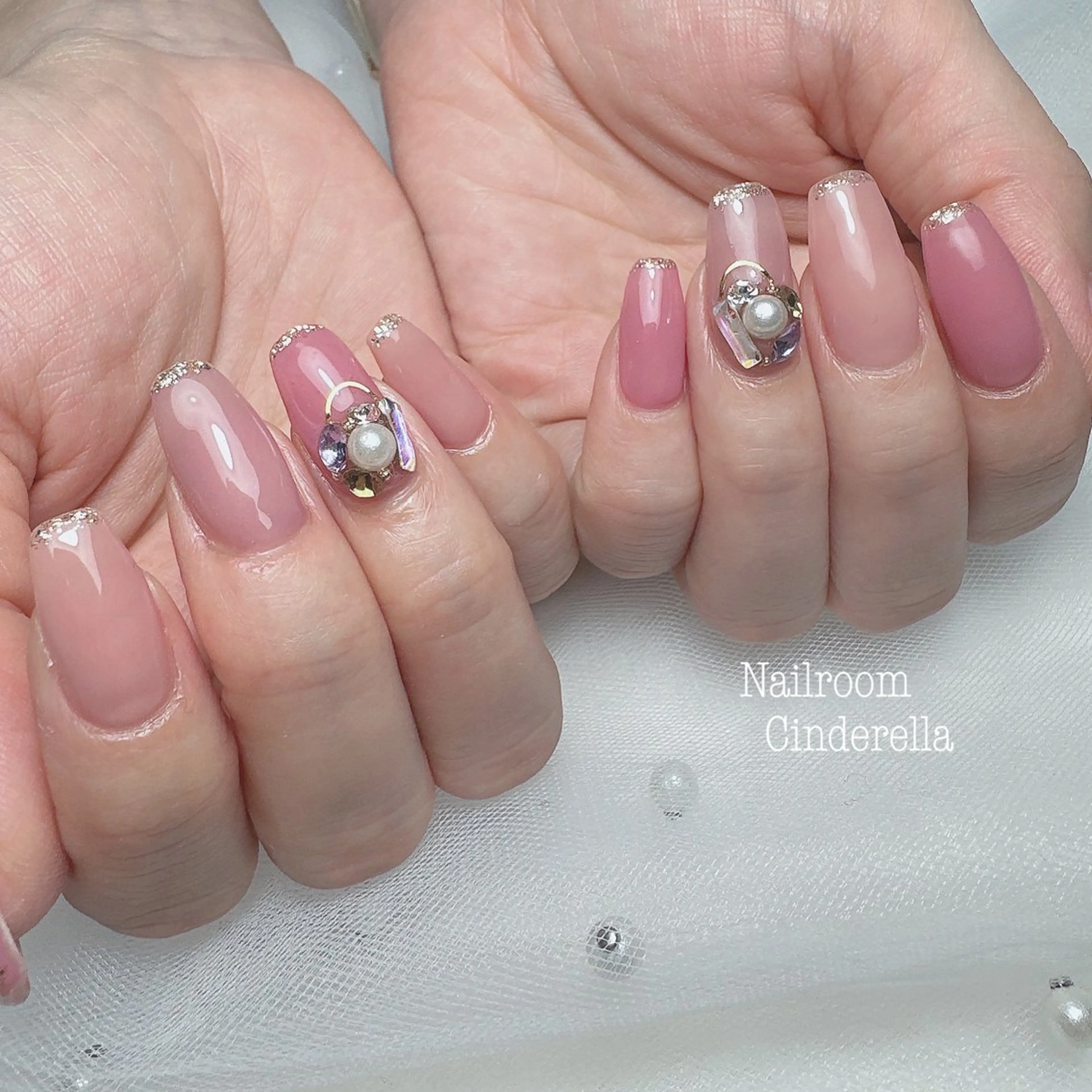 ネイル Nailroom. Cinderellaのネイルデザイン