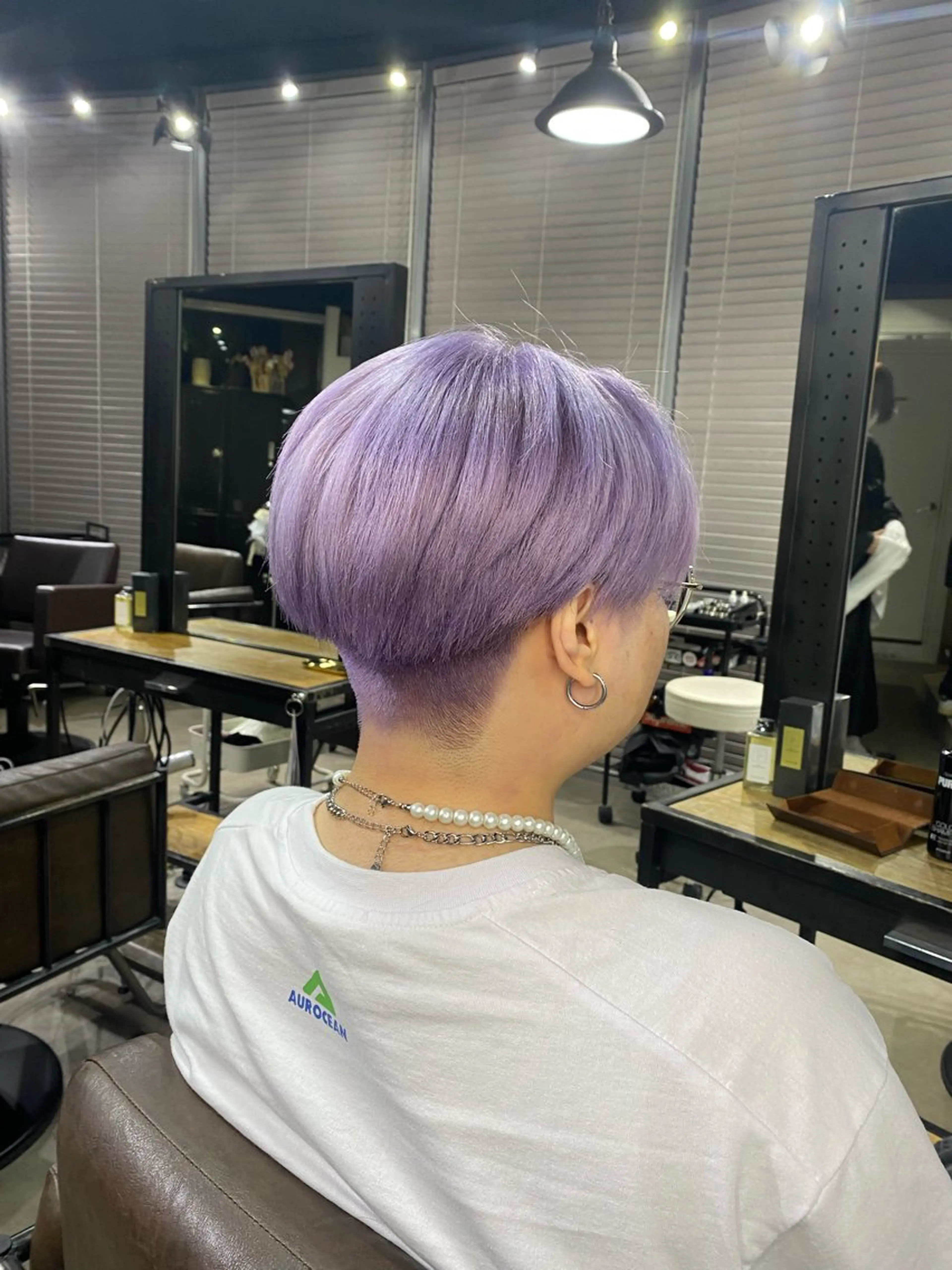 ショート パープルカラー 山影✨バレイヤージュ ハイライト✨メンズ◎のヘアスタイル