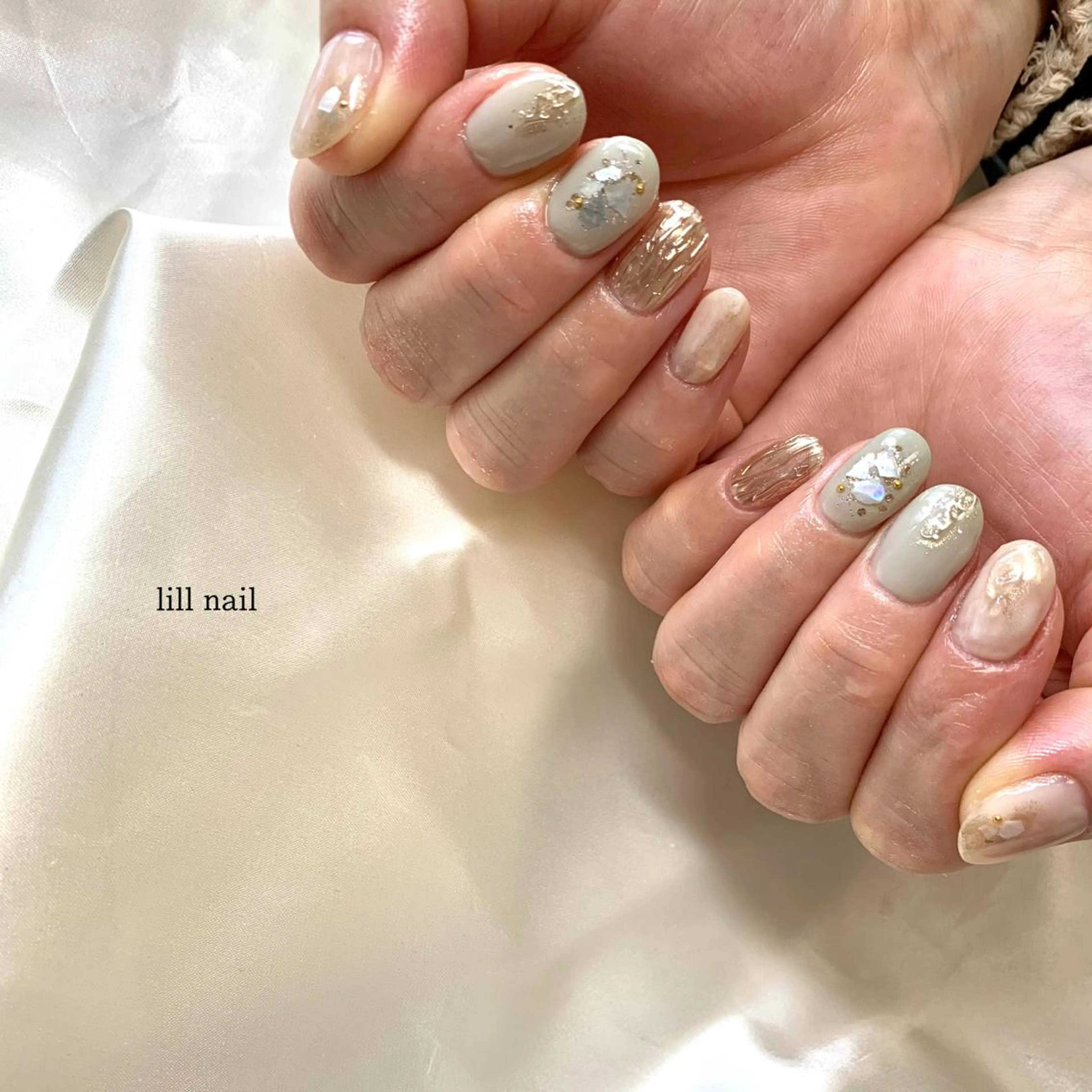 ミディアム pllia beautyのネイルデザイン