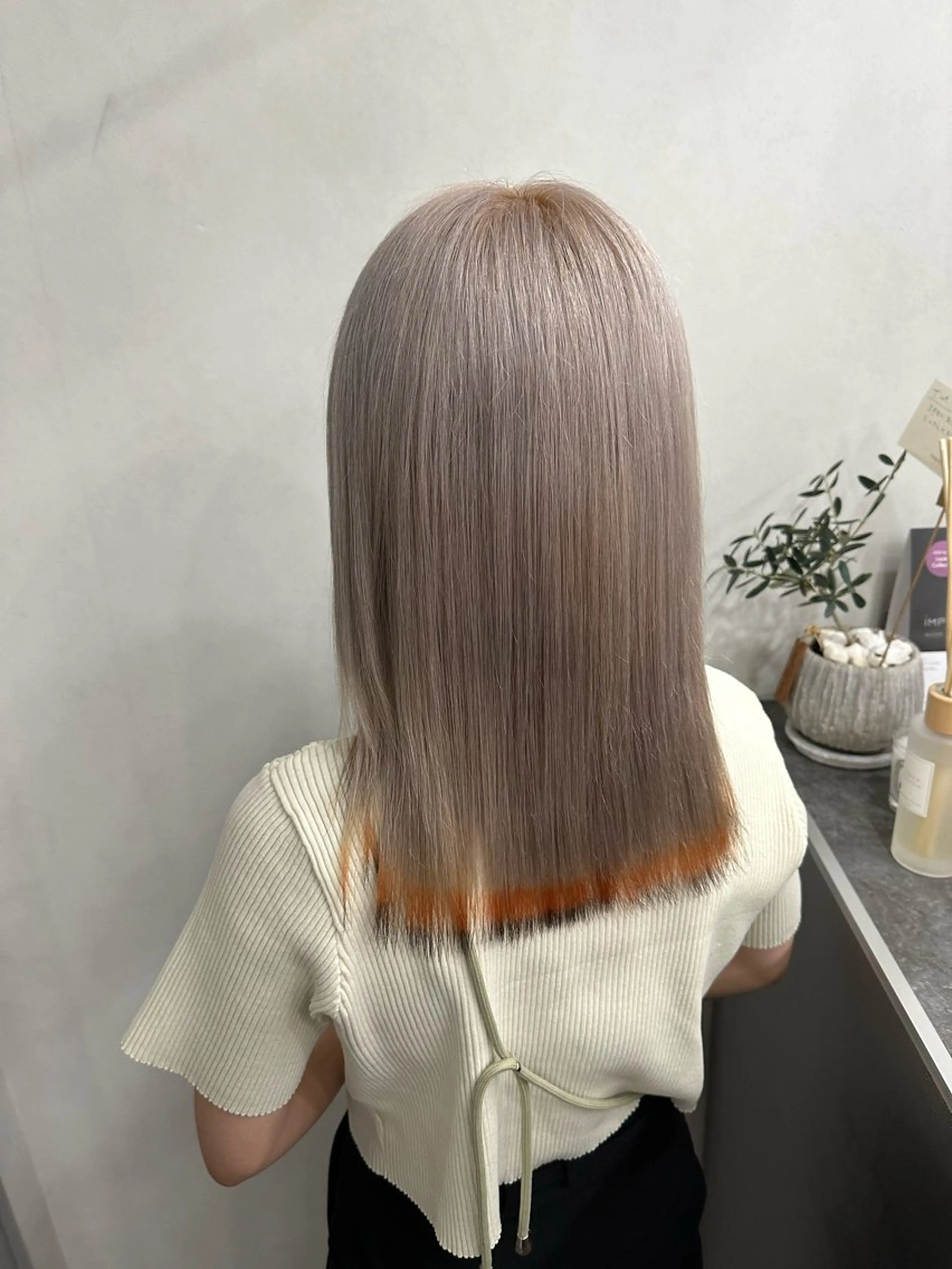 セミロング カラー ブリーチ 透明感カラー 韓国風カラー 韓国風ヘア ✨武内凌太✨ 複雑履歴/ムラ修正のヘアスタイル