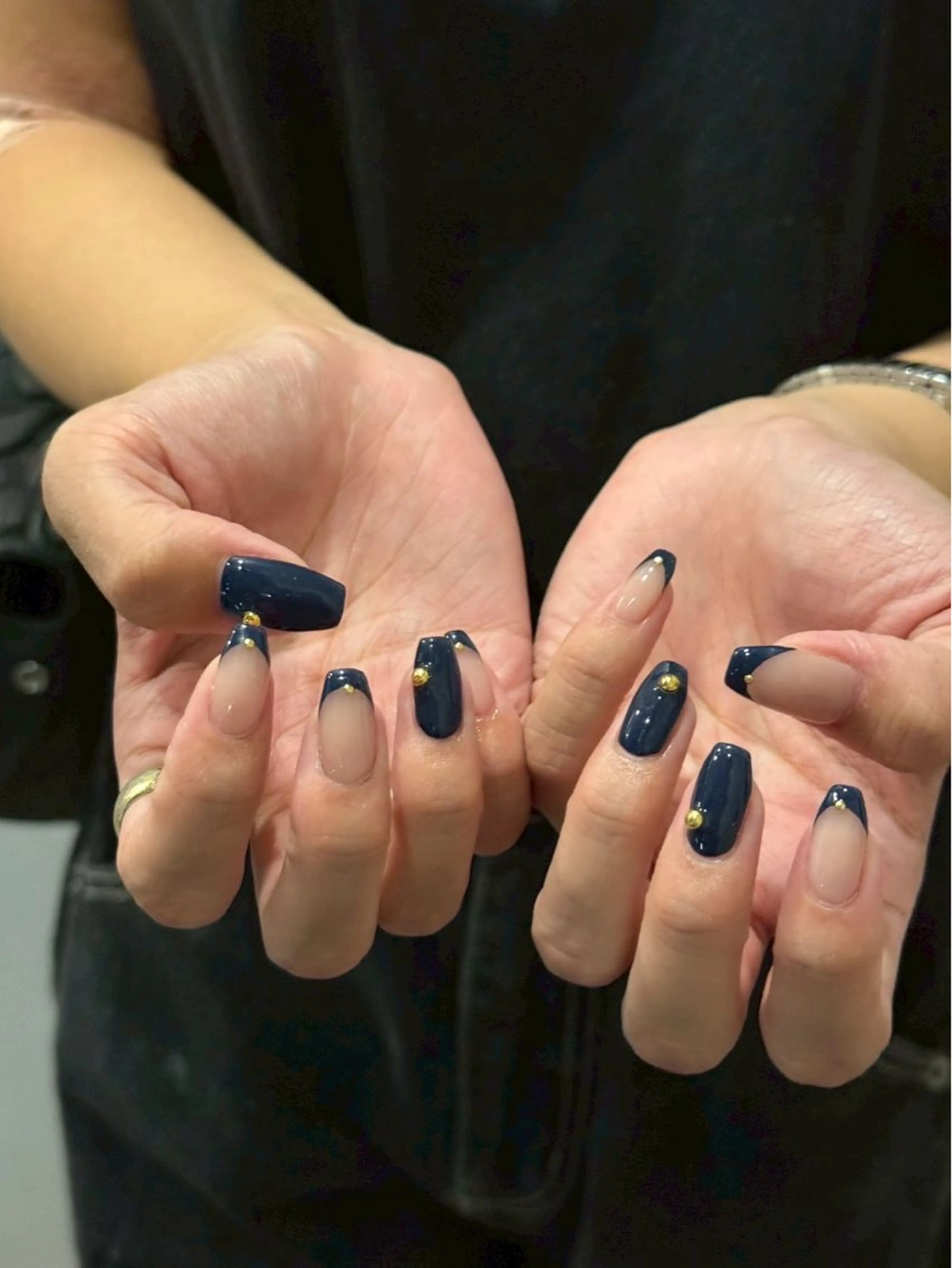 ネイル ネイビー ハンドネイル WOLTOKYO渋谷 yunaのネイルデザイン