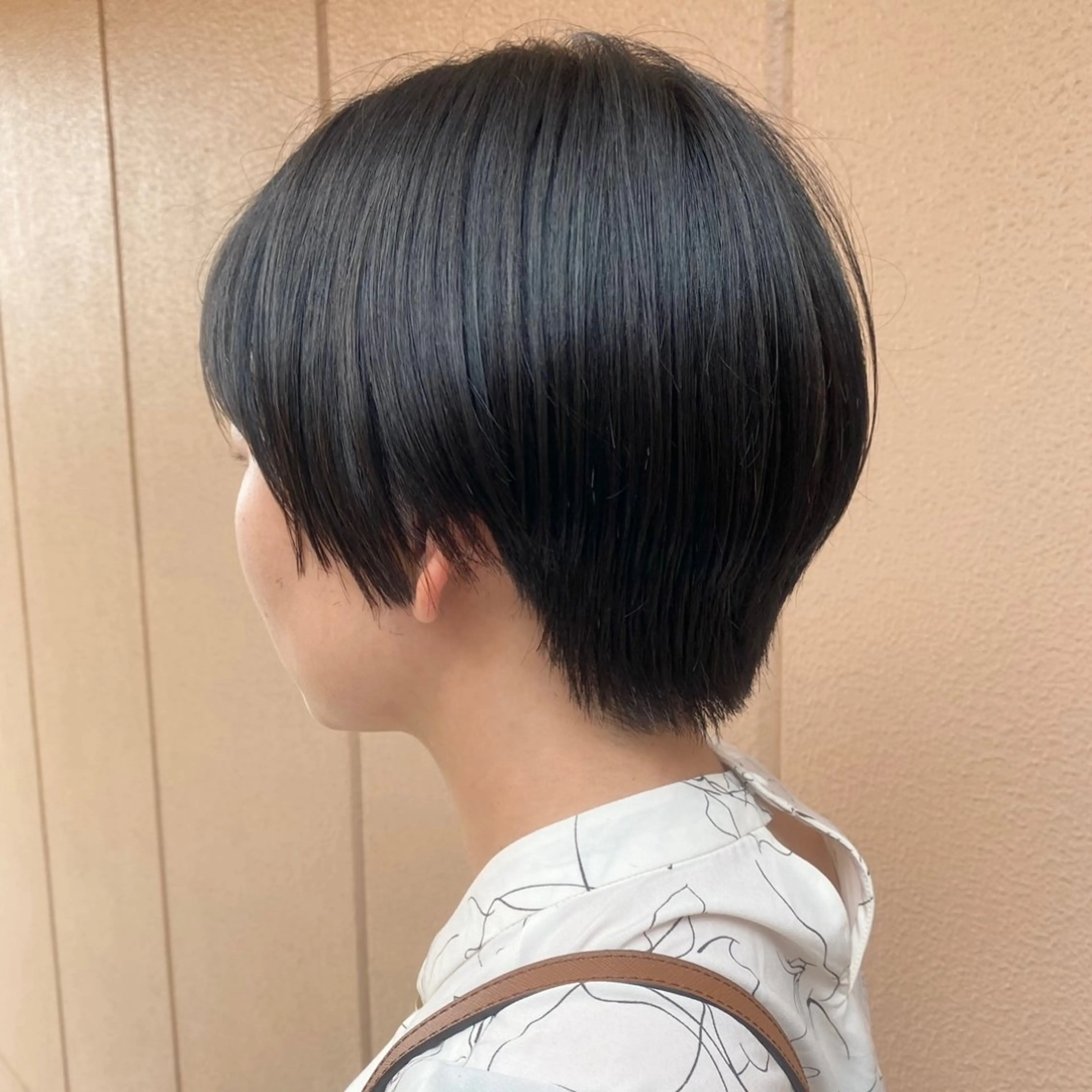 ショート カット 丸岡 美穂のヘアスタイル
