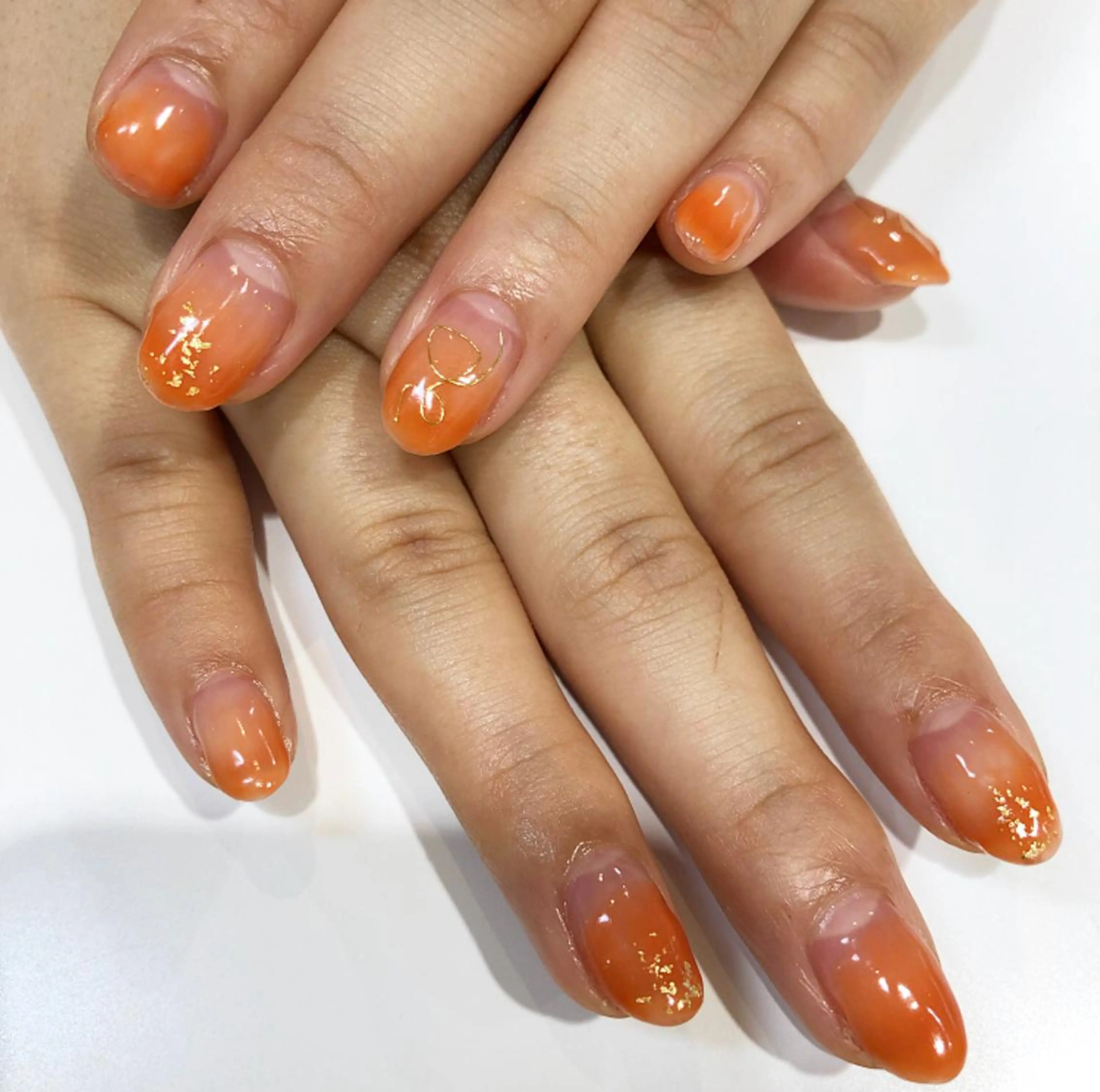 ネイル グラデーション オレンジ 夏ネイル rina eye&nailのマツエク・マツパデザイン