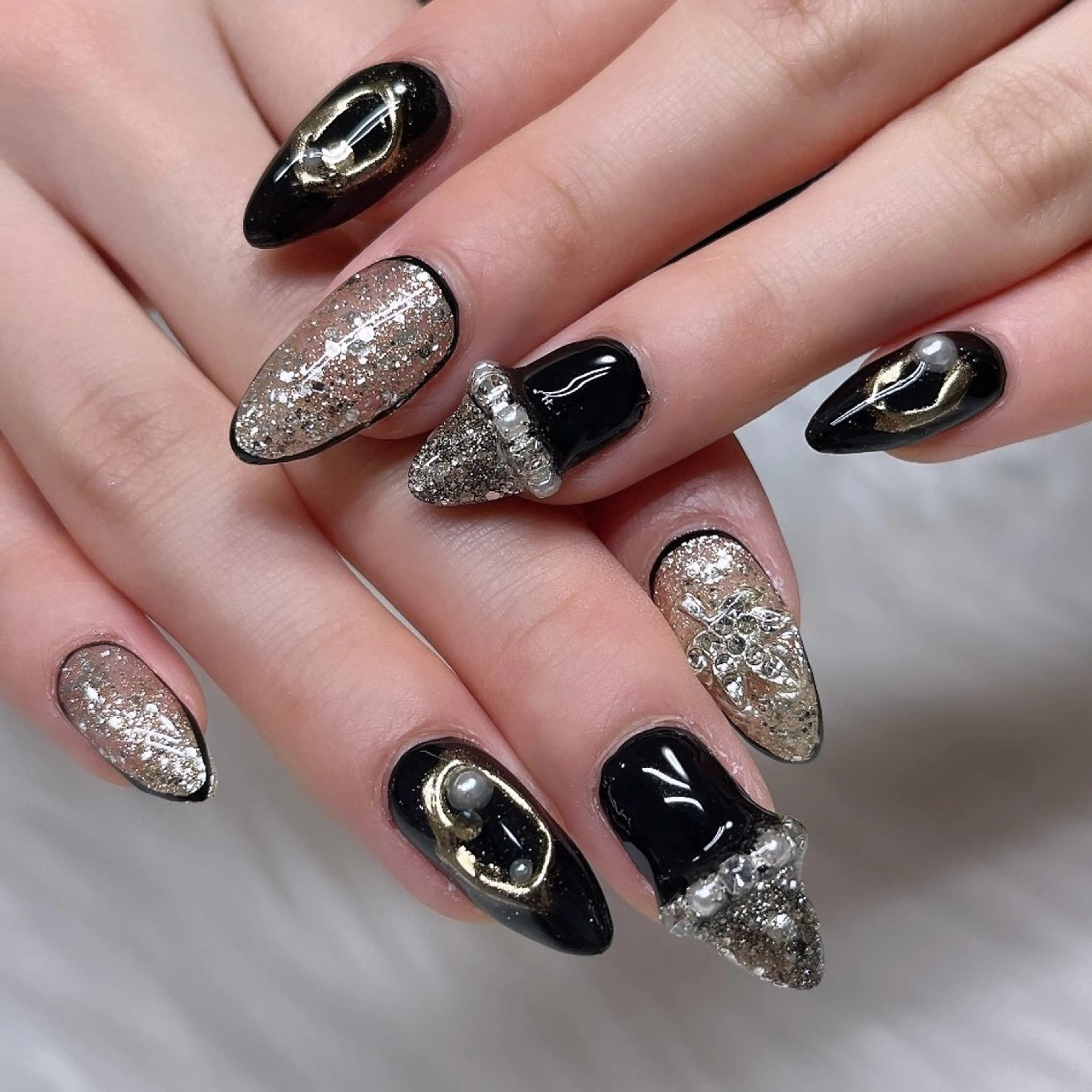 ネイル アートネイル キラキラネイル 韓国ネイル ラメ(グリッター) ロングネイル 🐕‍🦺Yappy 💗A-tanのネイルデザイン