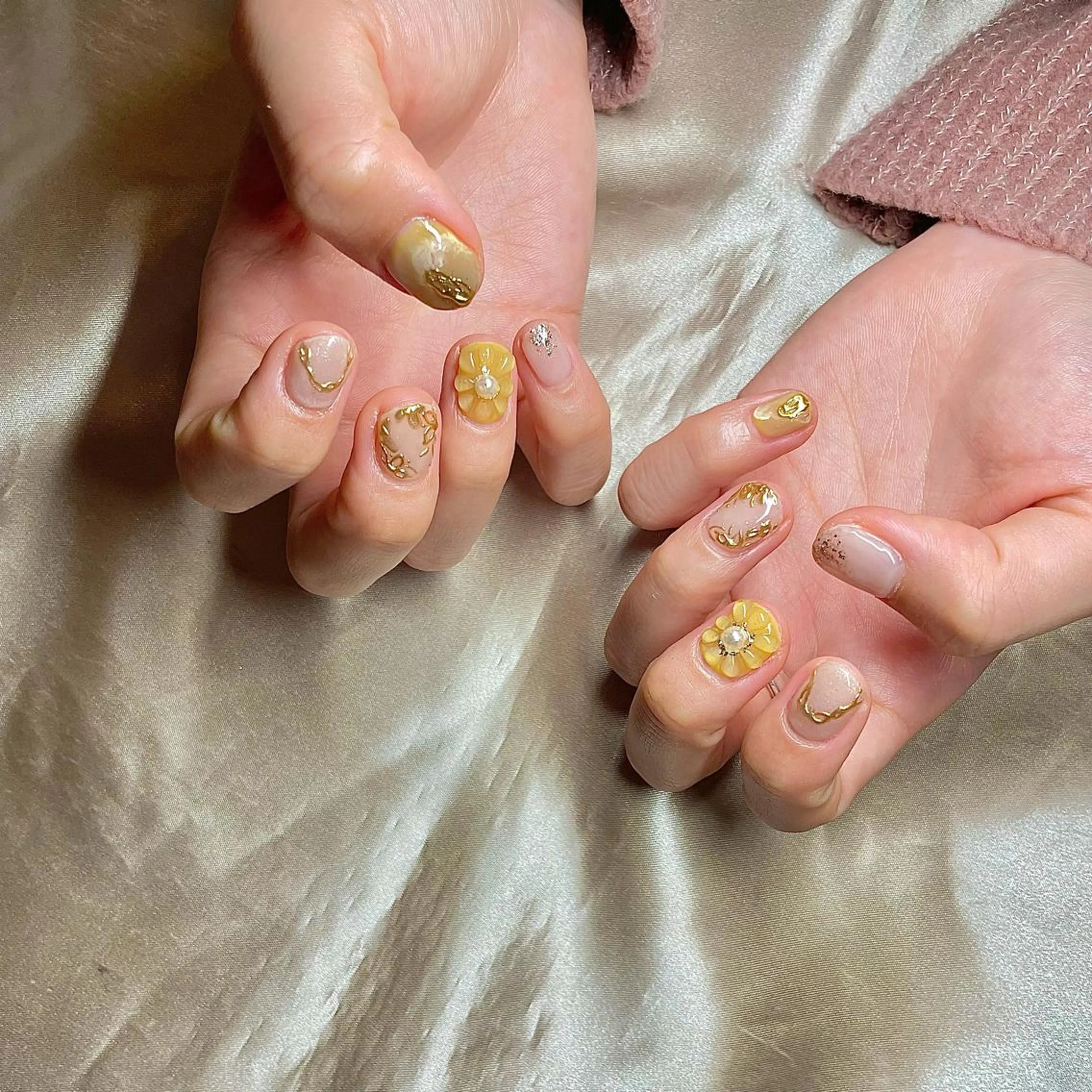 ショート カラー パーマ ヘアアレンジ メンズ キッズ ネイル マツエク・マツパ アイブロウ イエローカラー クリアネイル フラワーネイル 黄色 nail&eye Aoのマツエク・マツパデザイン