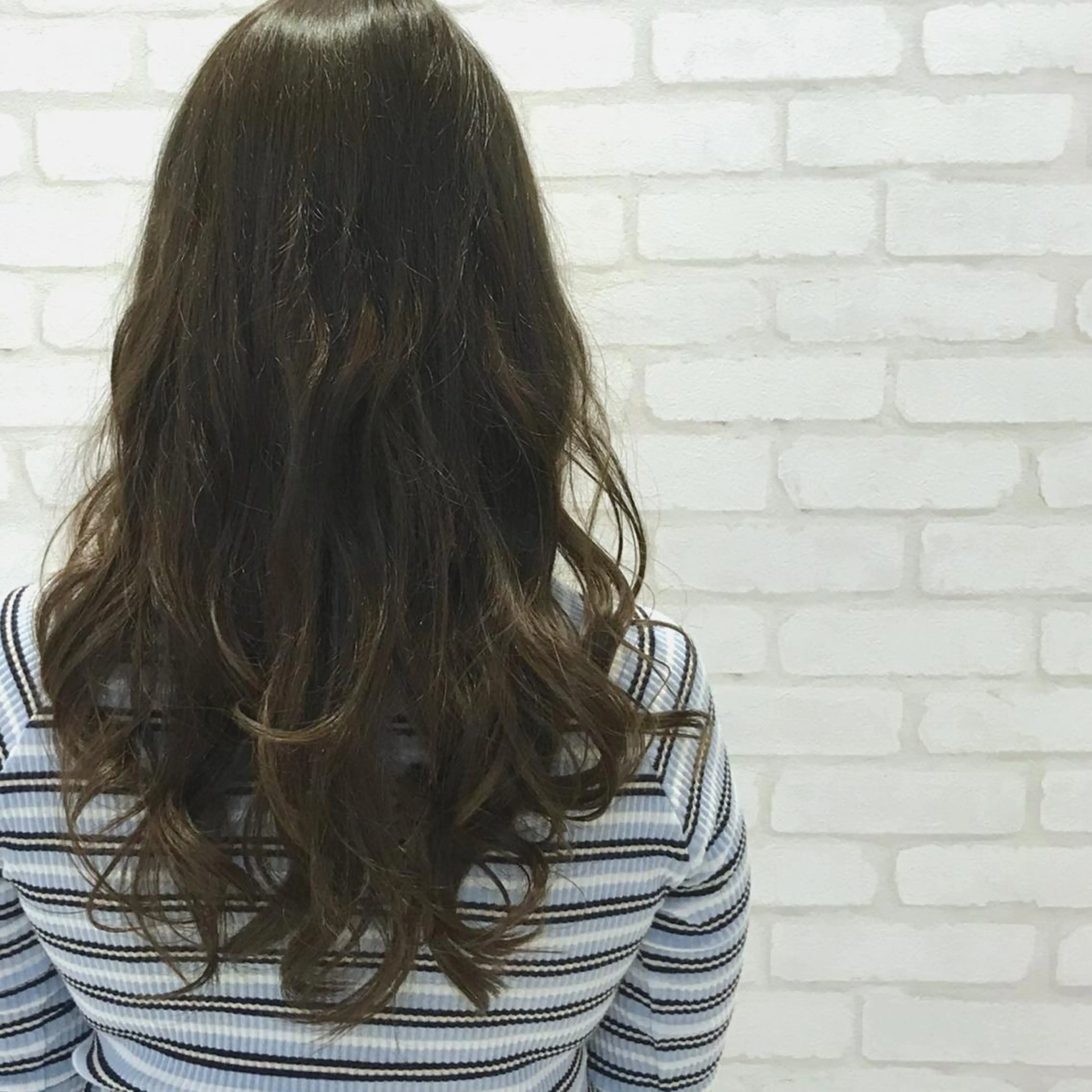 ロング カラー グラデーションカラー 【髪質改善】 夏目結以のヘアスタイル