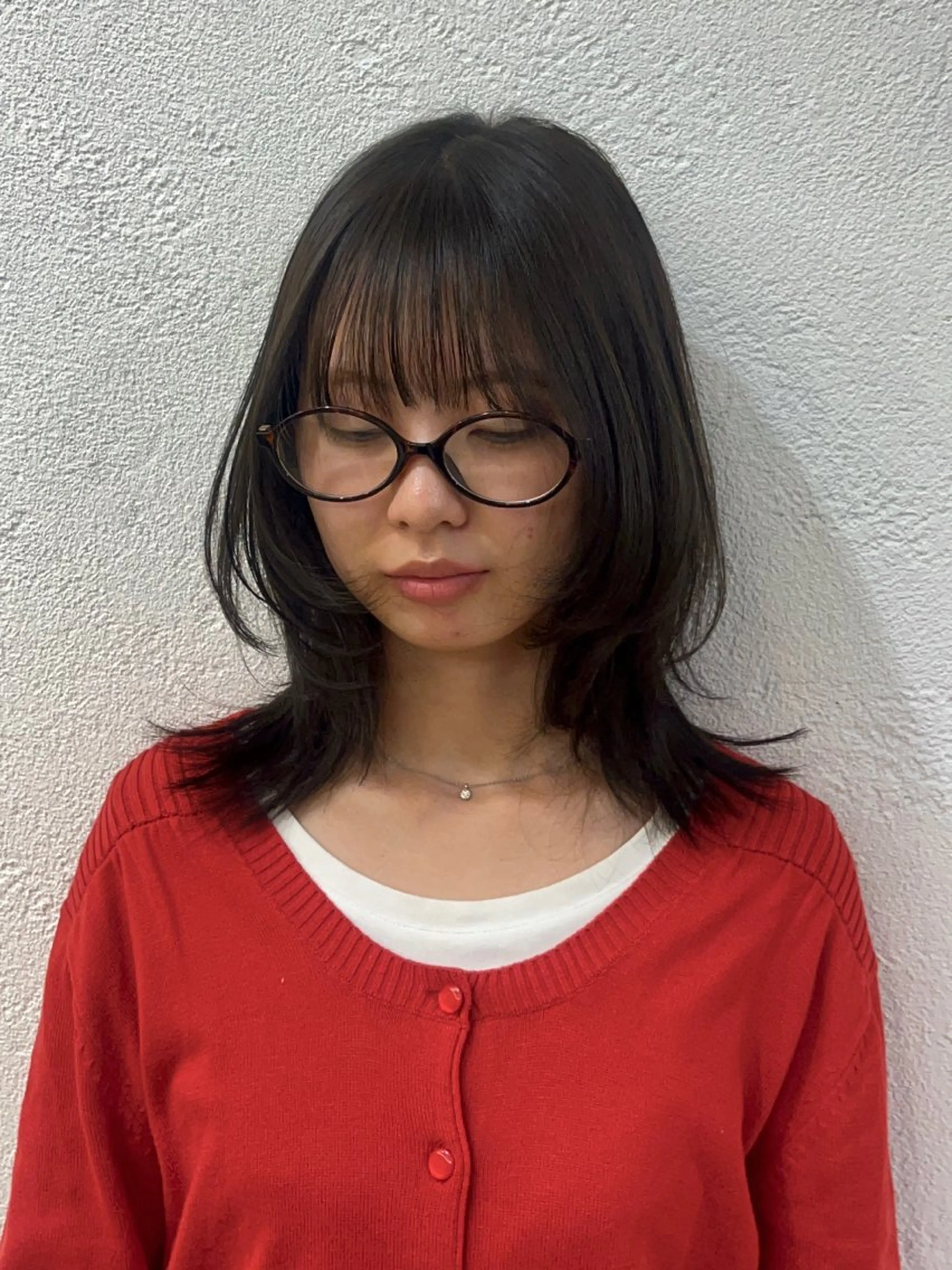 セミロング ハッシュカット 山本 梨華のヘアスタイル