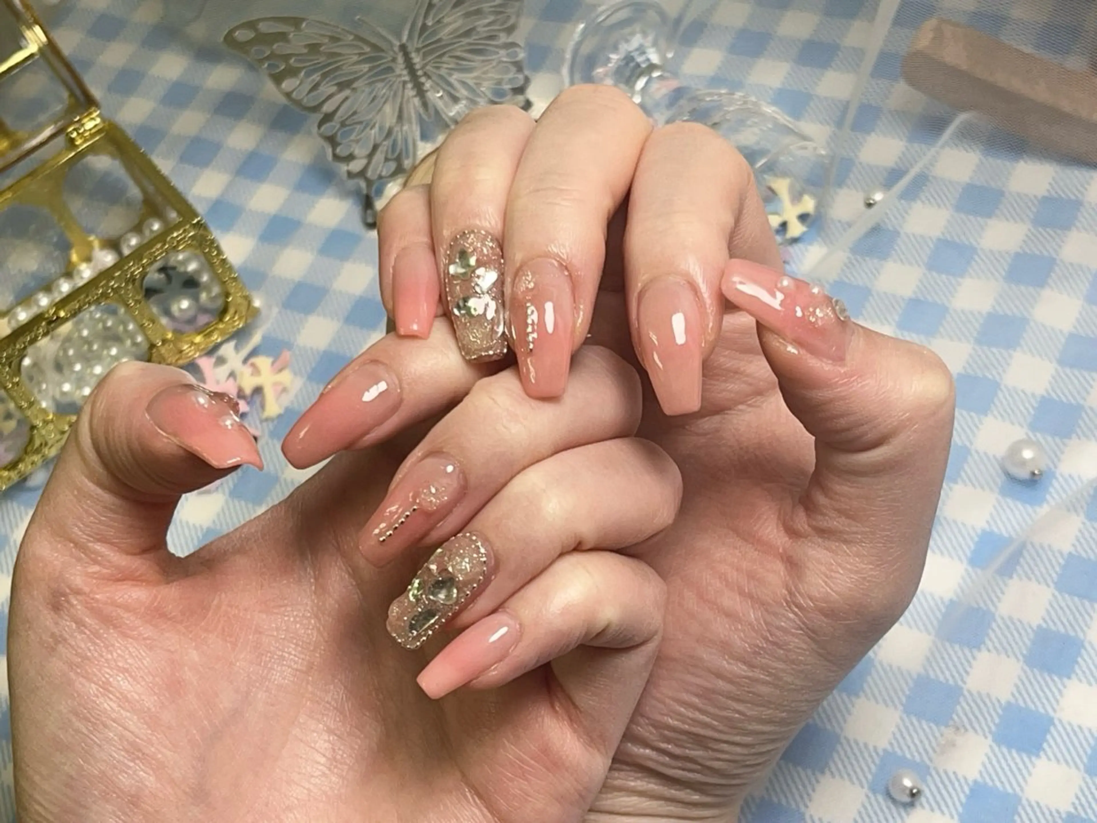 ネイル ハンドネイル アユリ リリのネイルデザイン