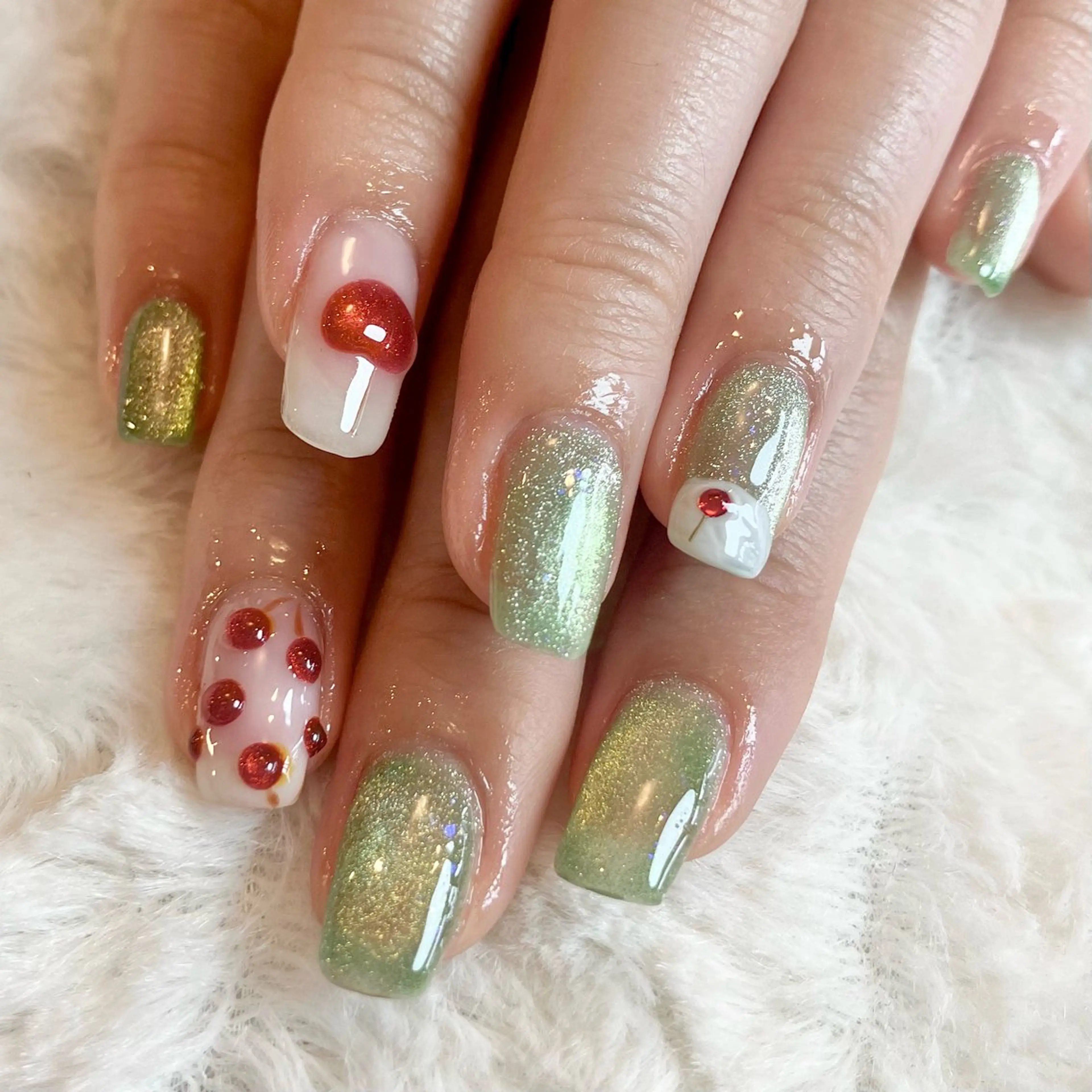 ネイル グリーン マグネットネイル Lelole 🫧マグネット🫧のネイルデザイン