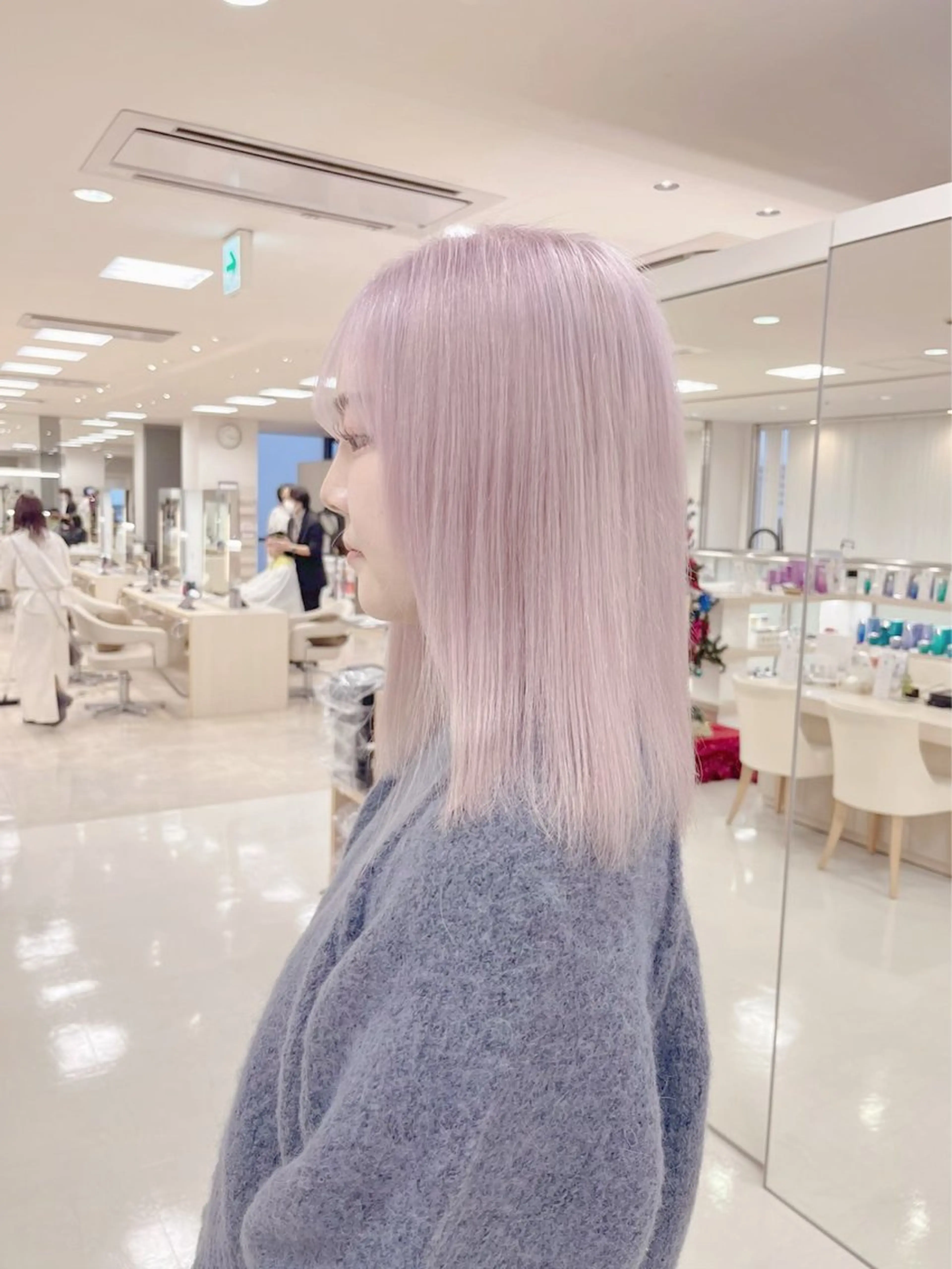 ミディアム カラー カット ヘアカラー 推し活/韓国/ブリー チカラーminamiのヘアスタイル