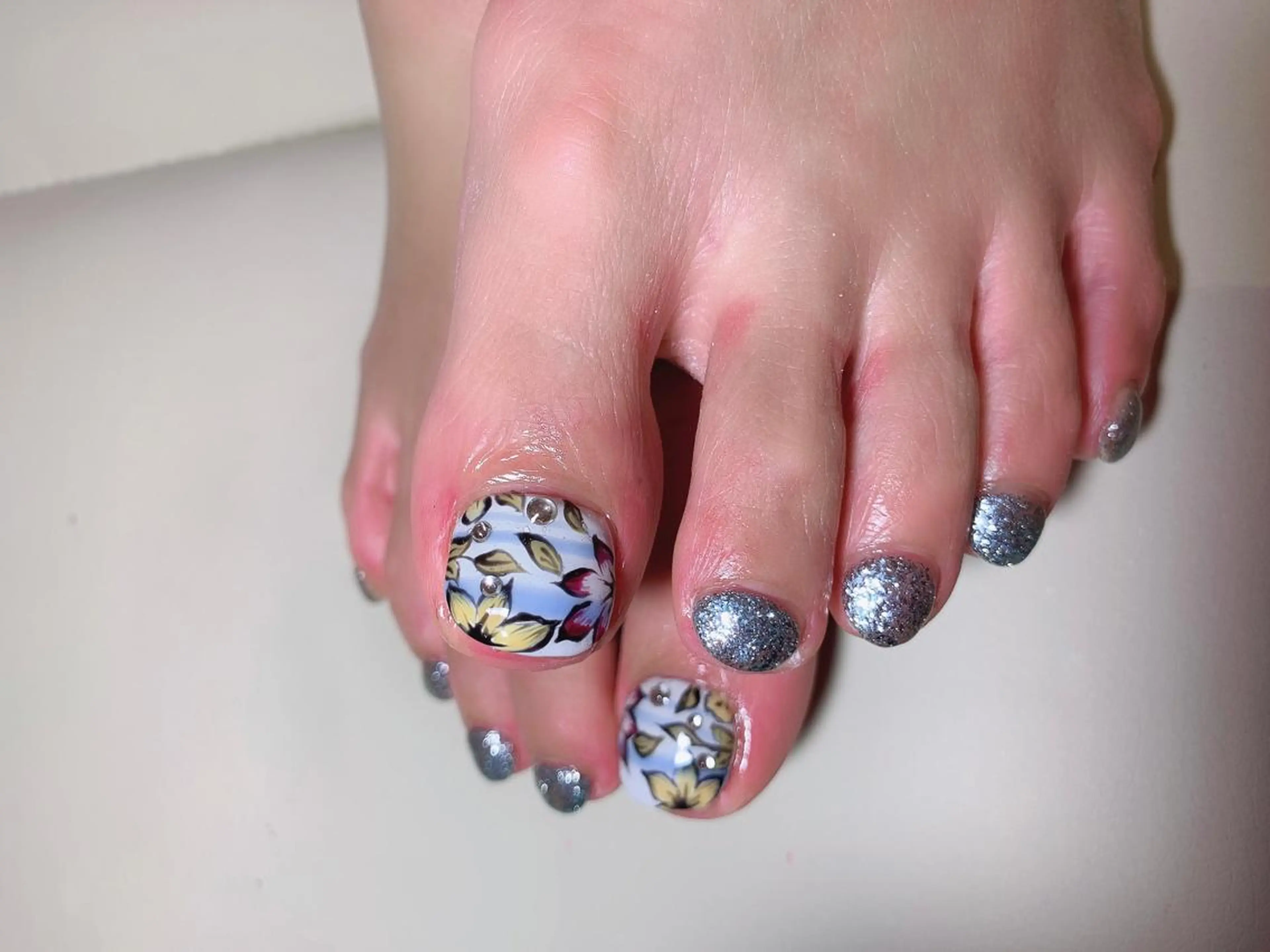 ネイル エンジェル ヒーリング 矢場町店のネイルデザイン