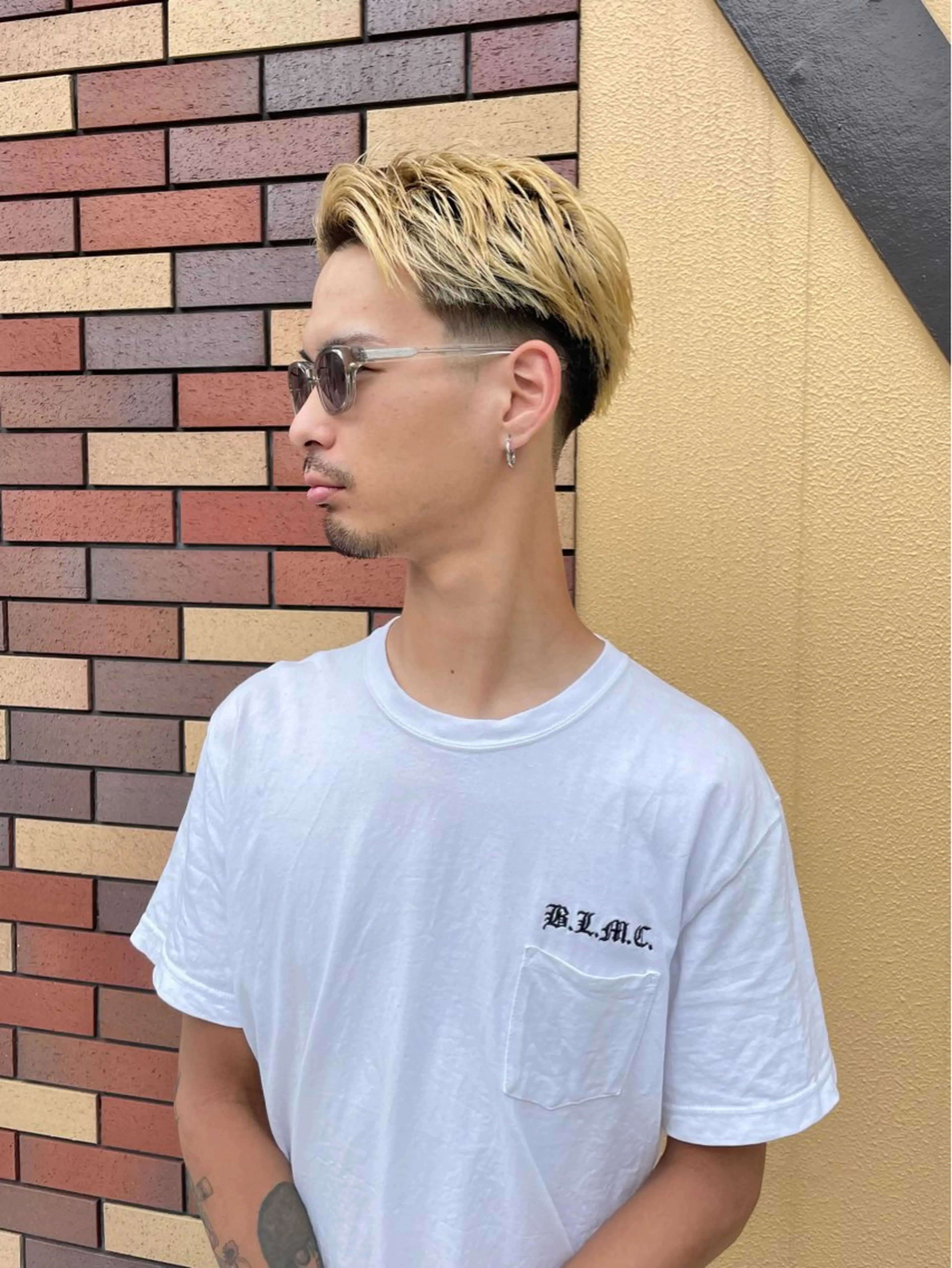 ショート カラー メンズ 刈り上げ ブロンド grAt所属・森 真伊希のヘアスタイル