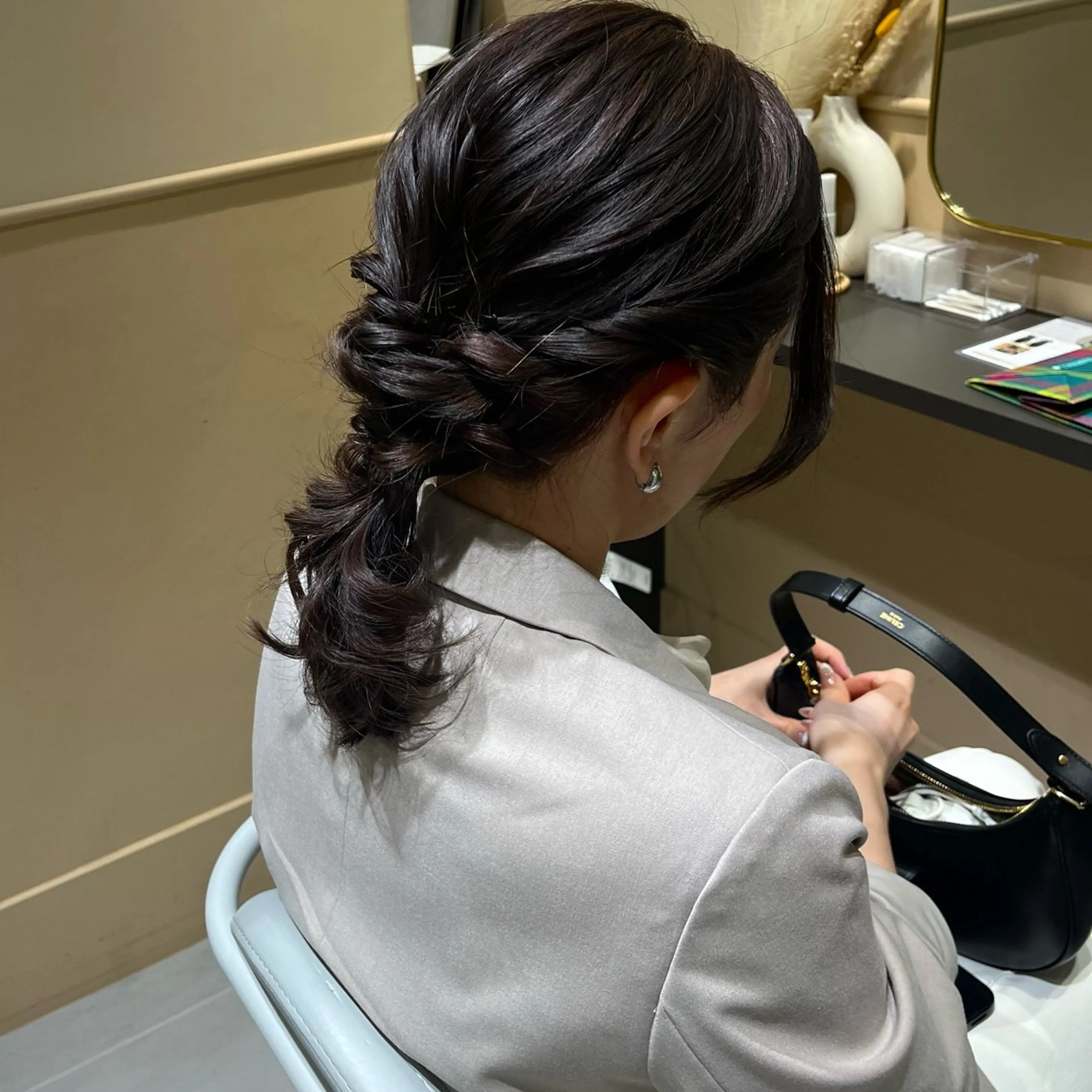 ミディアム ヘアアレンジ ヘアセット 🫧tomoka 透明感カラー🫧のヘアスタイル