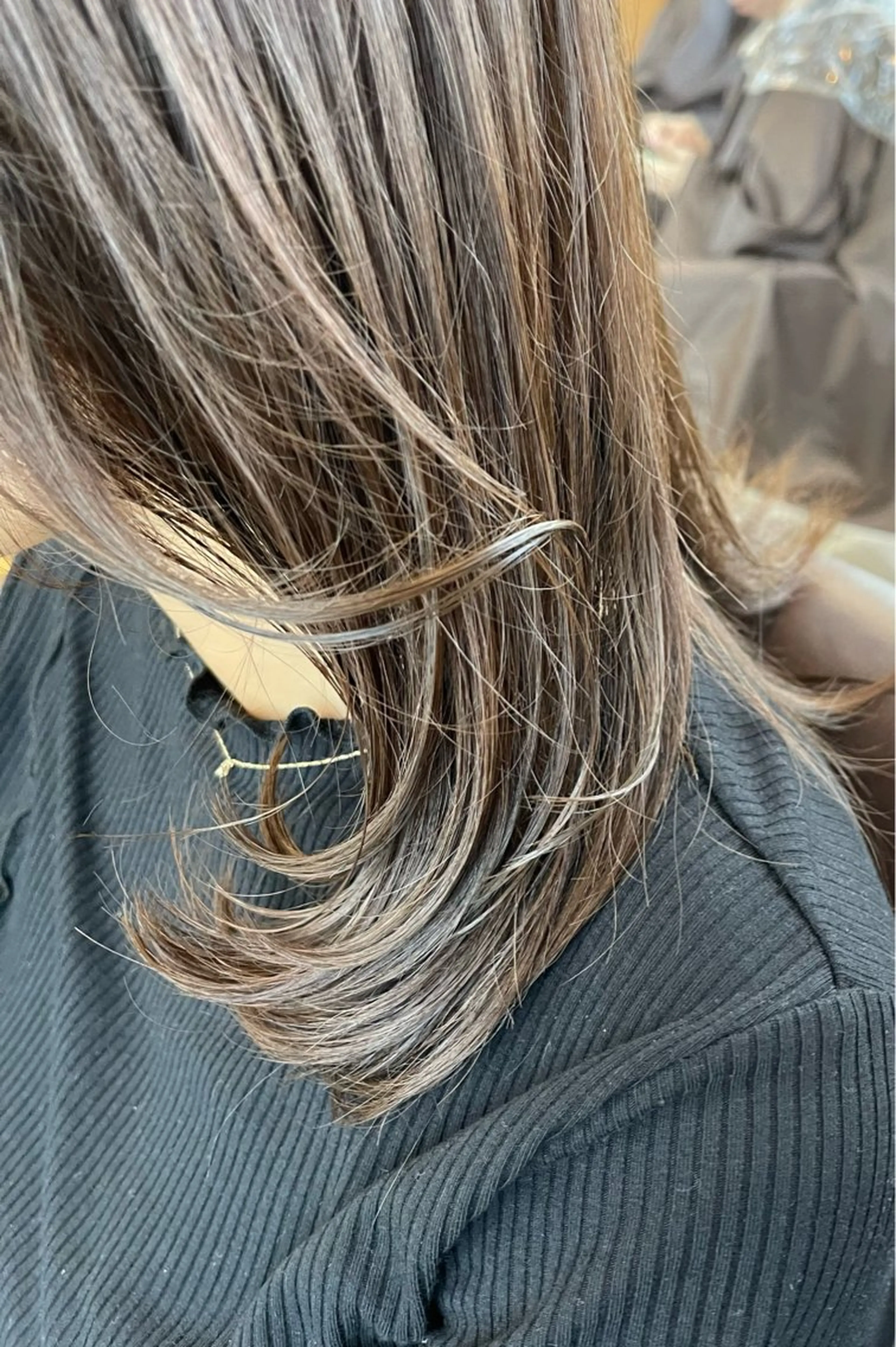 セミロング 顔まわりレイヤー 顔周りカット 韓国風ヘア レイヤーカット ラム【CLAP】 🤍のヘアスタイル