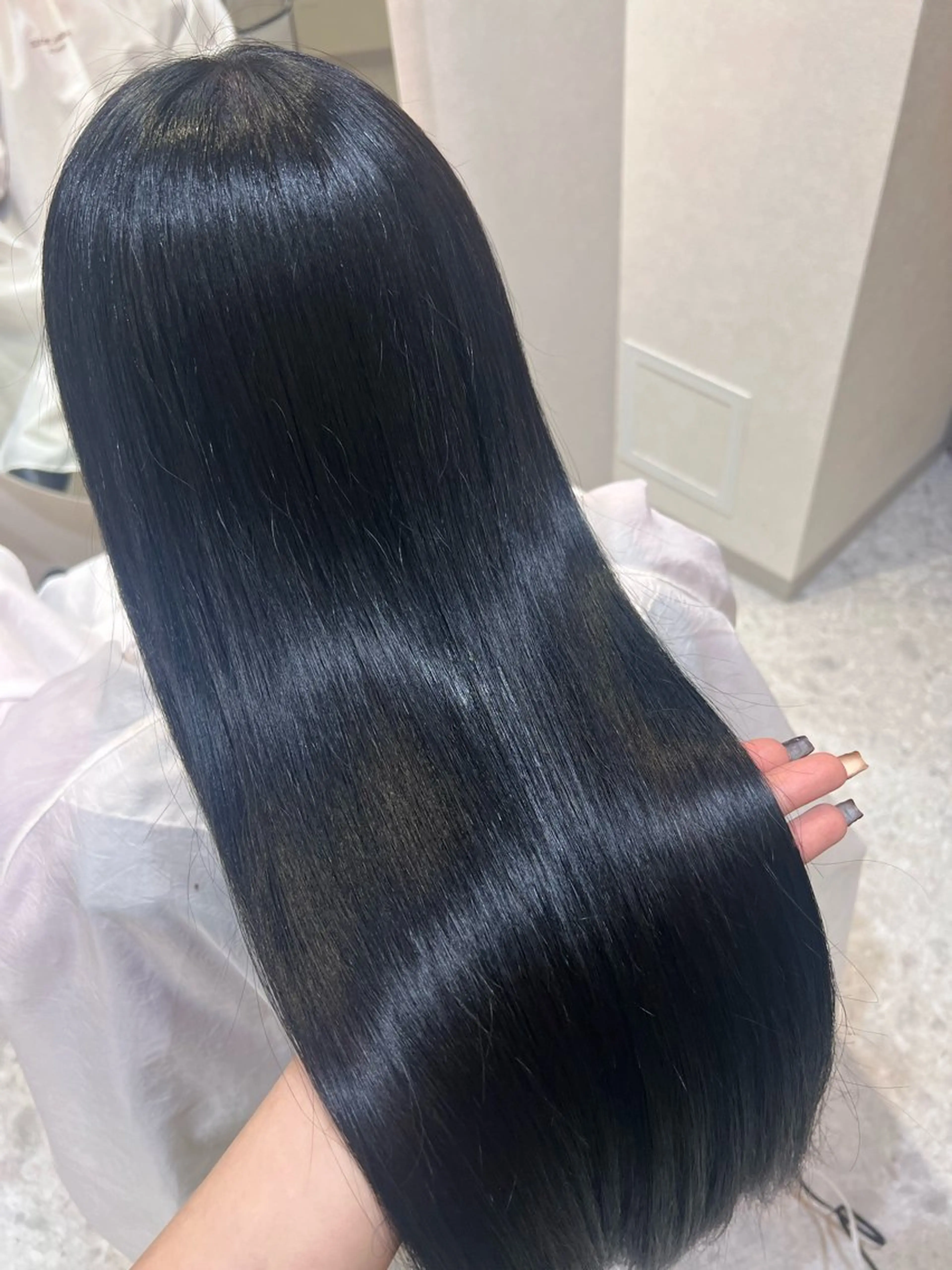 ロング カラー Ankh cross 銀座店所属・野村 希汐のヘアスタイル