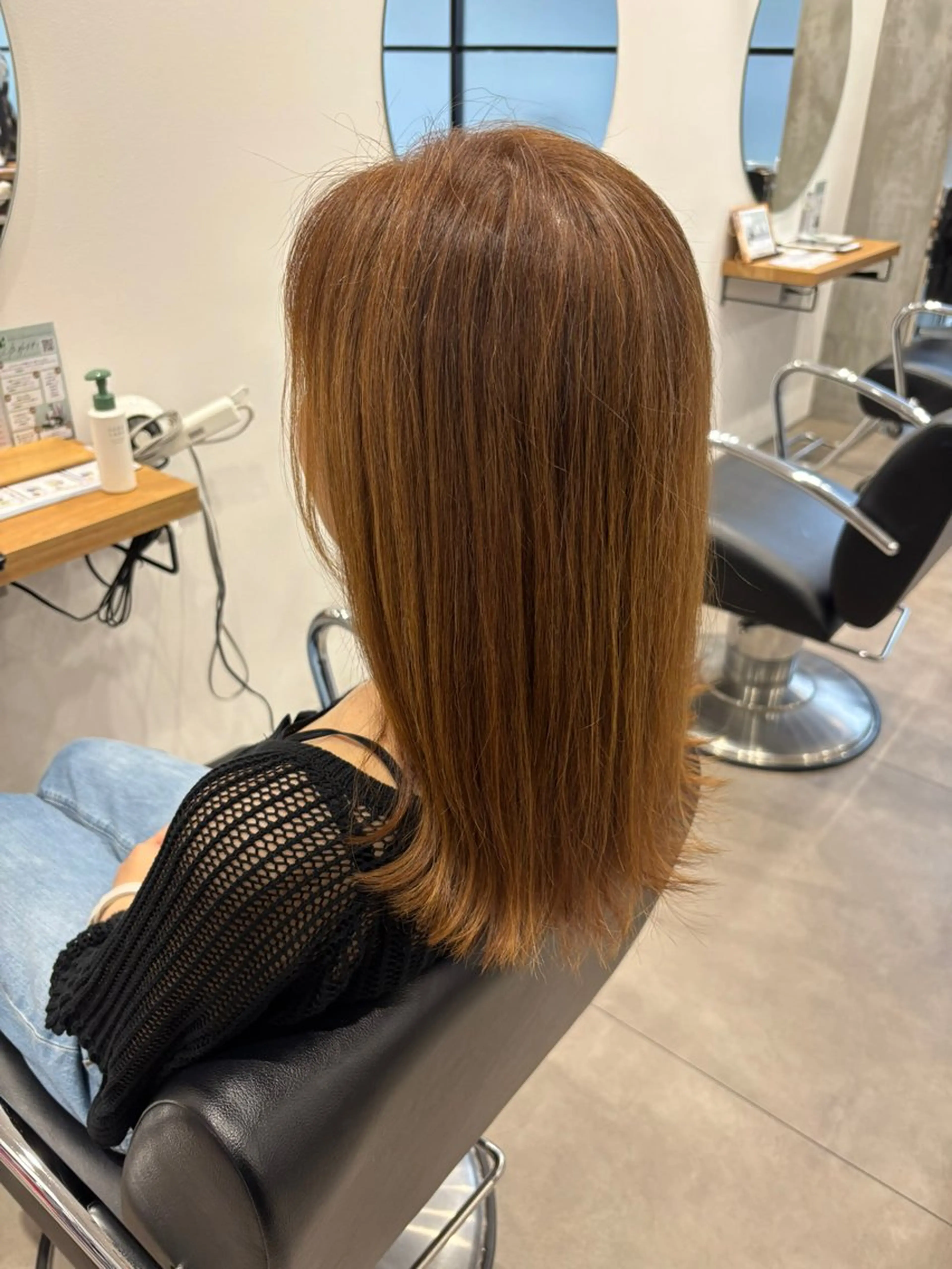 セミロング カラー カット ヘアカラー 花城 沙也加のヘアスタイル