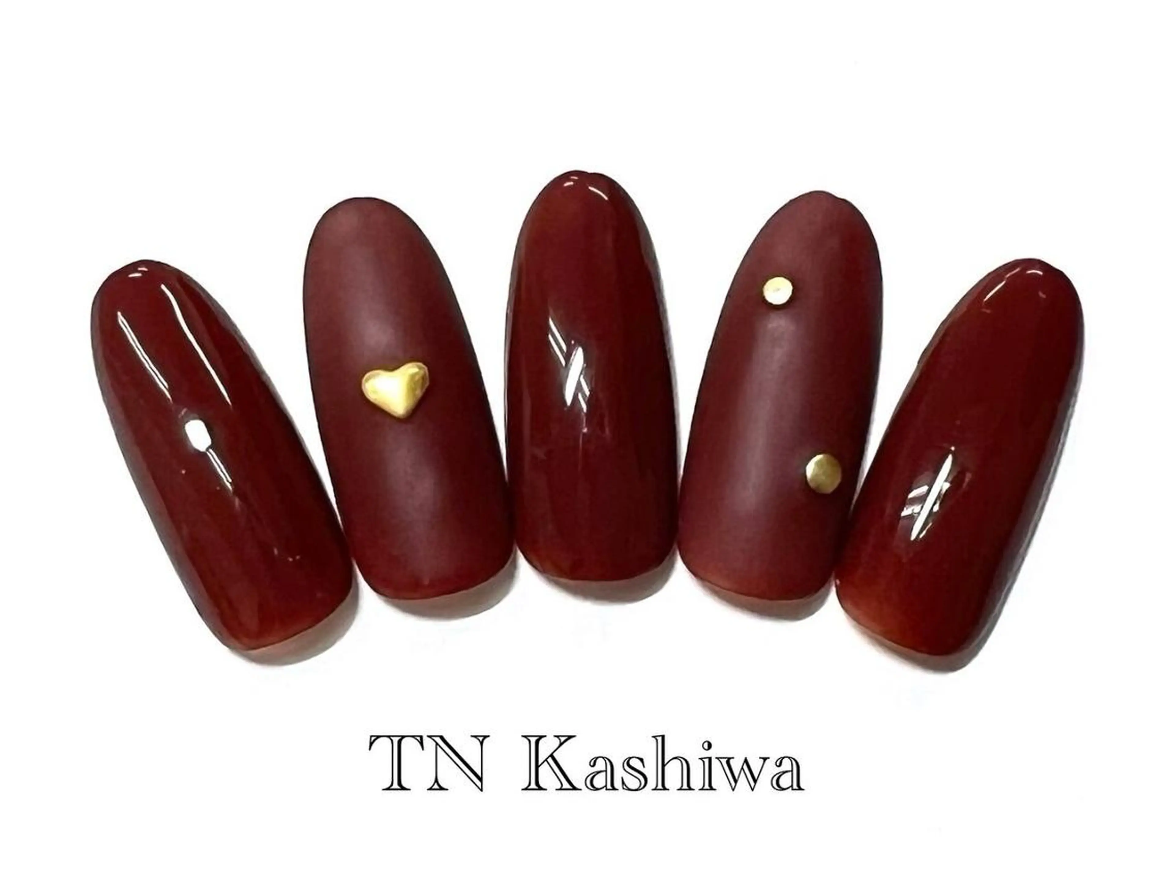 ネイル 橋立 亜美のネイルデザイン