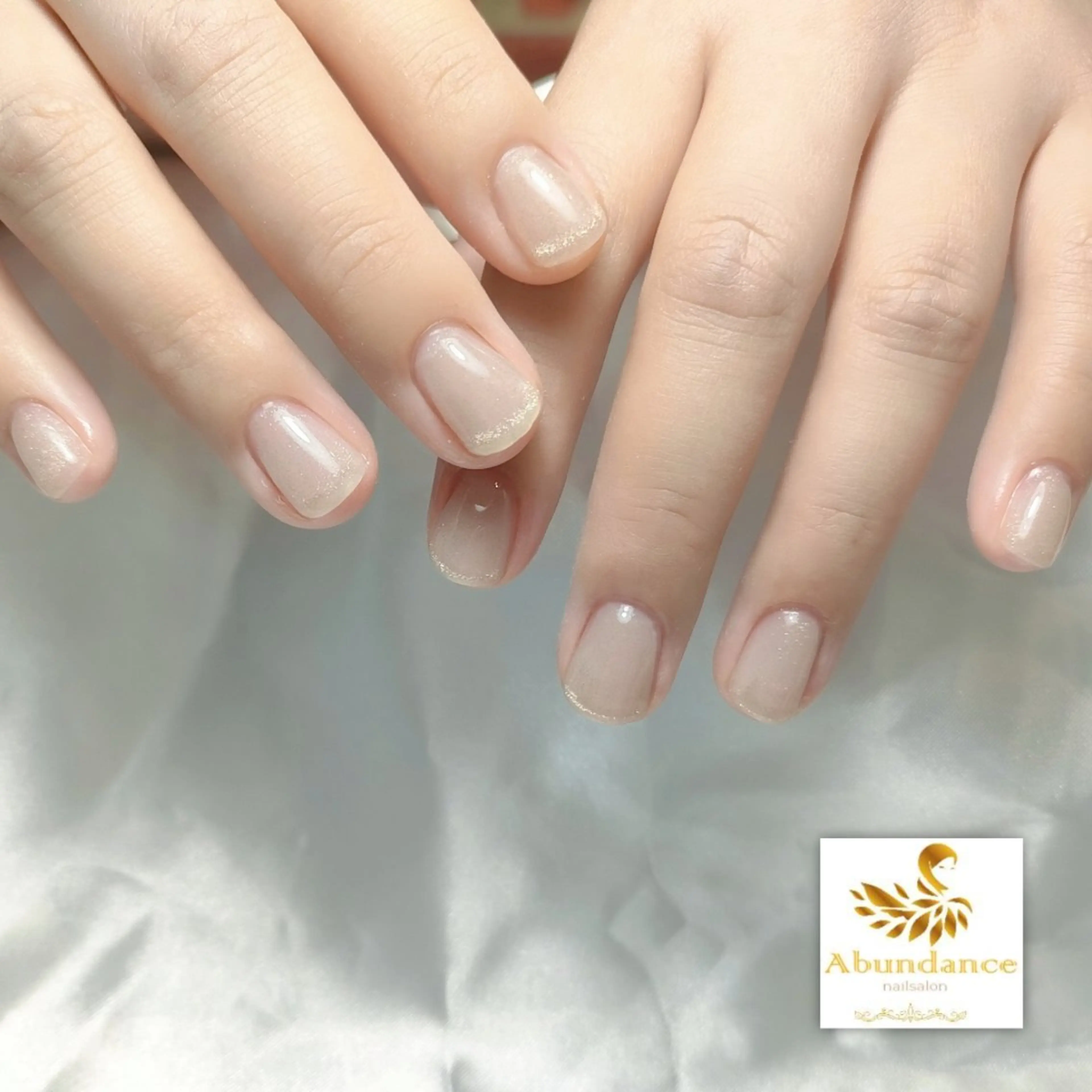 ネイル フレンチネイル マグネットネイル ショートネイル ハンドネイル 完全予約制個室サロン Abundancesのネイルデザイン