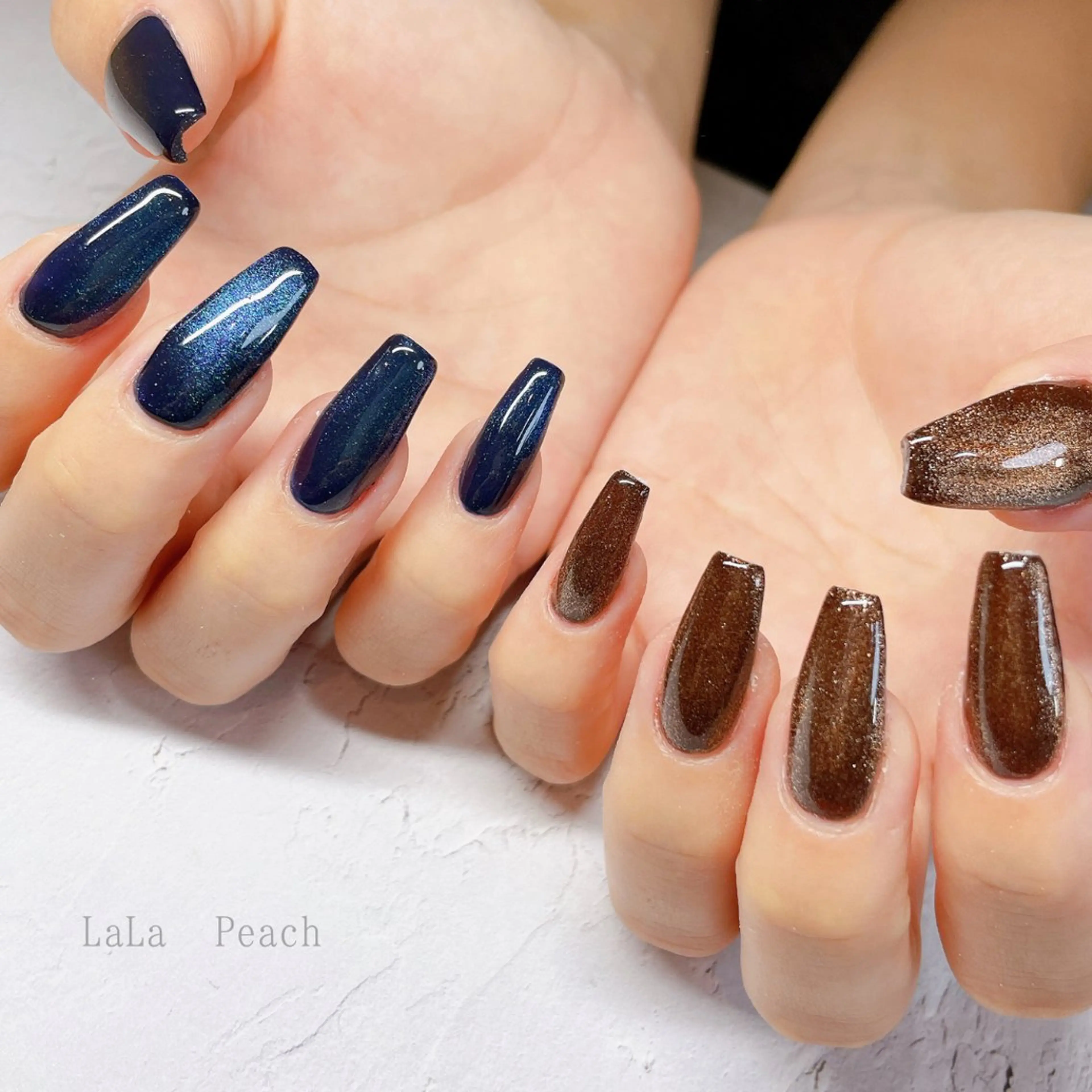 ネイル ジェルネイル マグネットネイル ハンドネイル LaLa Peach 福岡のマツエク・マツパデザイン