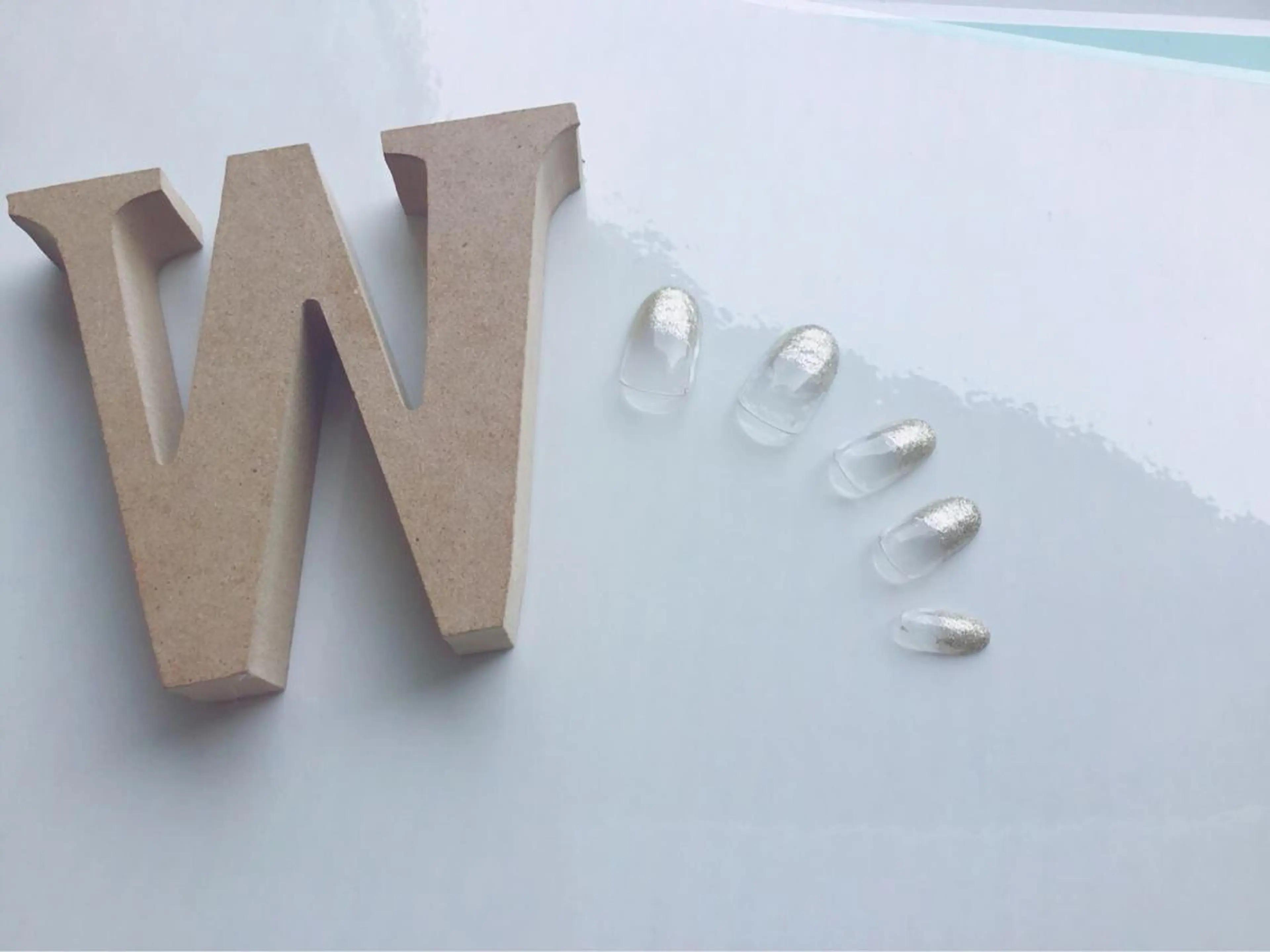 ネイル ブルー グラデーション ショートネイル 指名支持率NO.1 スタイリストのヘアスタイル