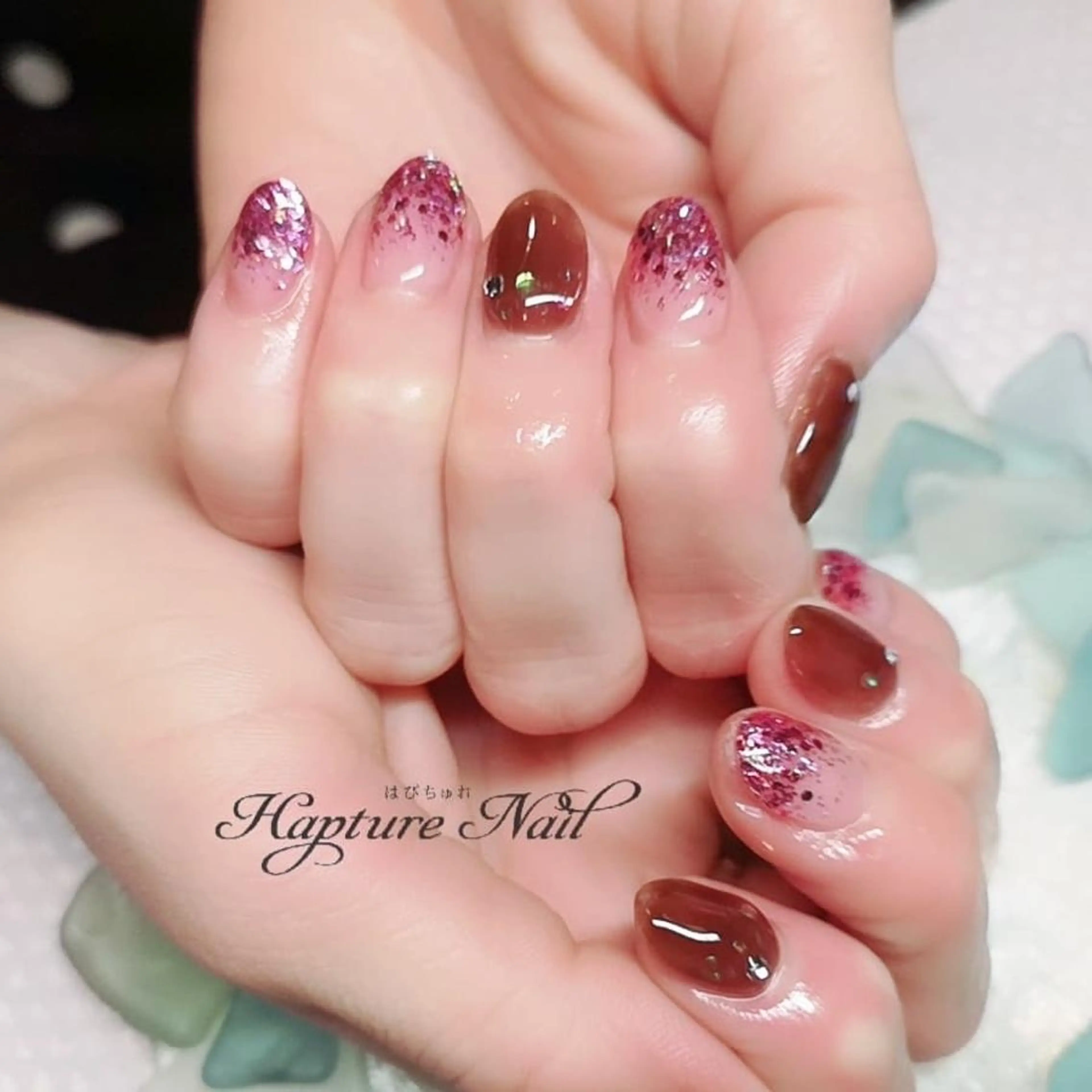 ネイル アートネイル ブラウン グラデーション ホログラムネイル ラメ(グリッター) m- Hiroのネイルデザイン