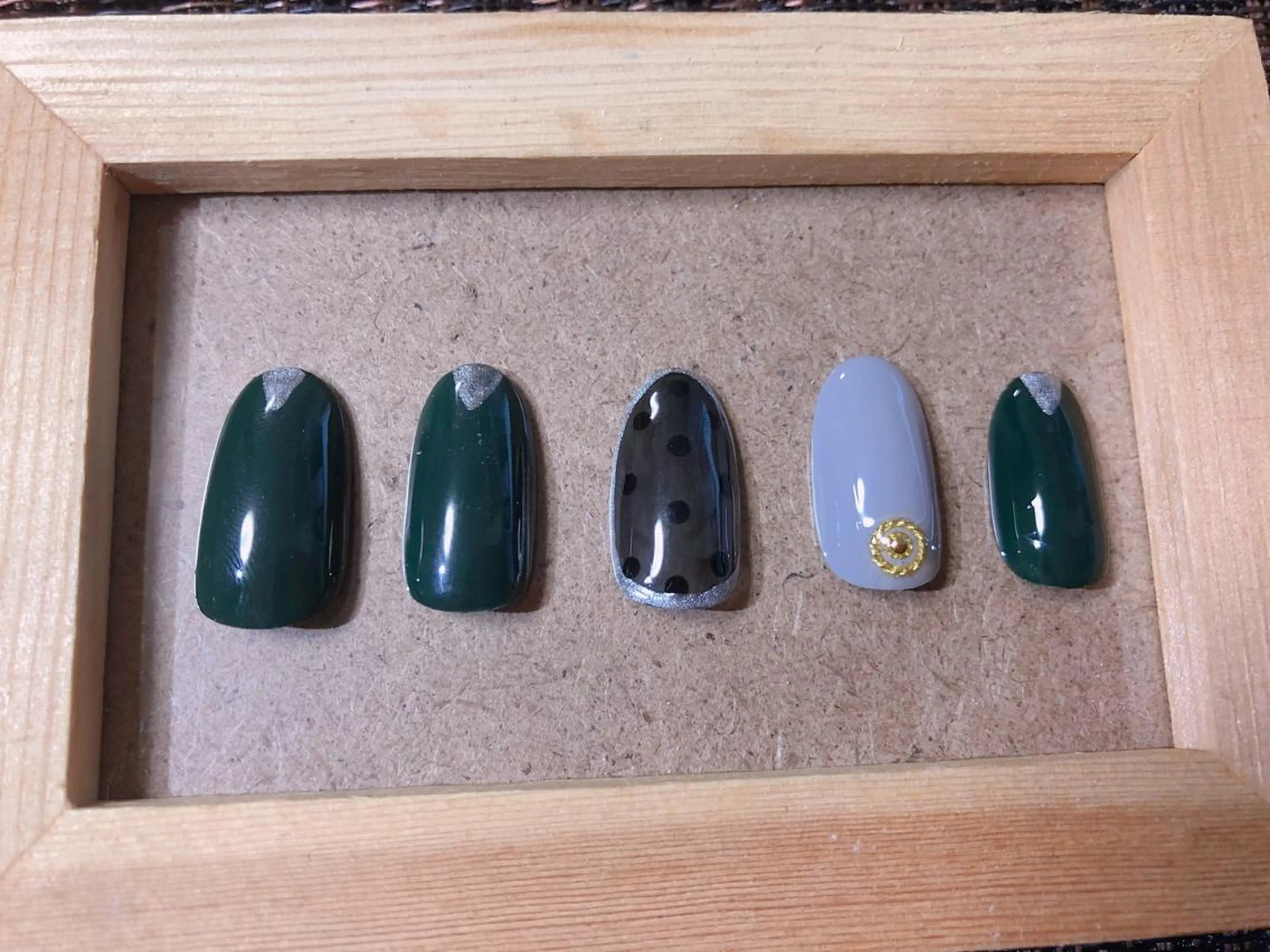 ネイル 伊藤 美里のネイルデザイン