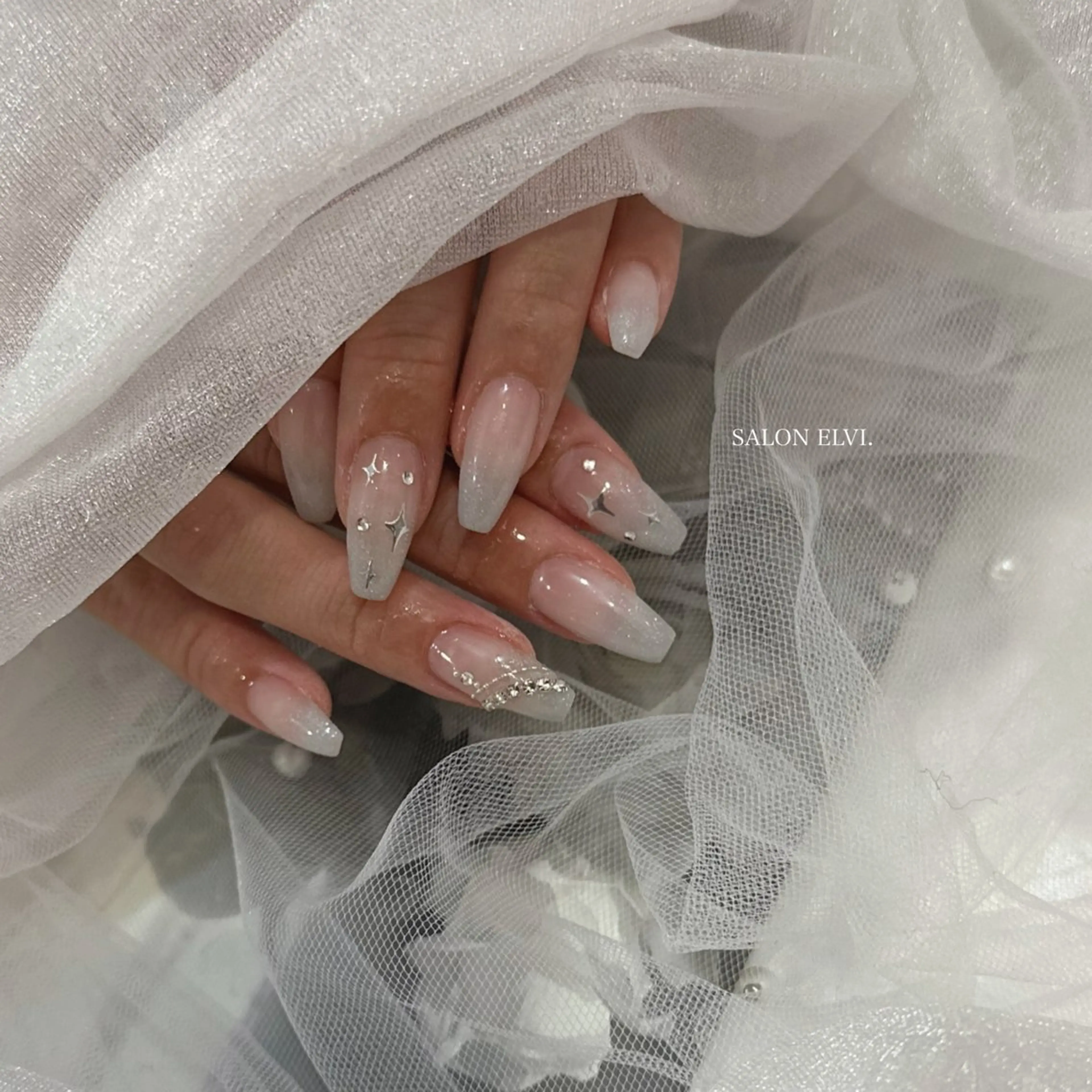 ネイル SALON ELVI.所属・SALON ELVI.のネイルデザイン