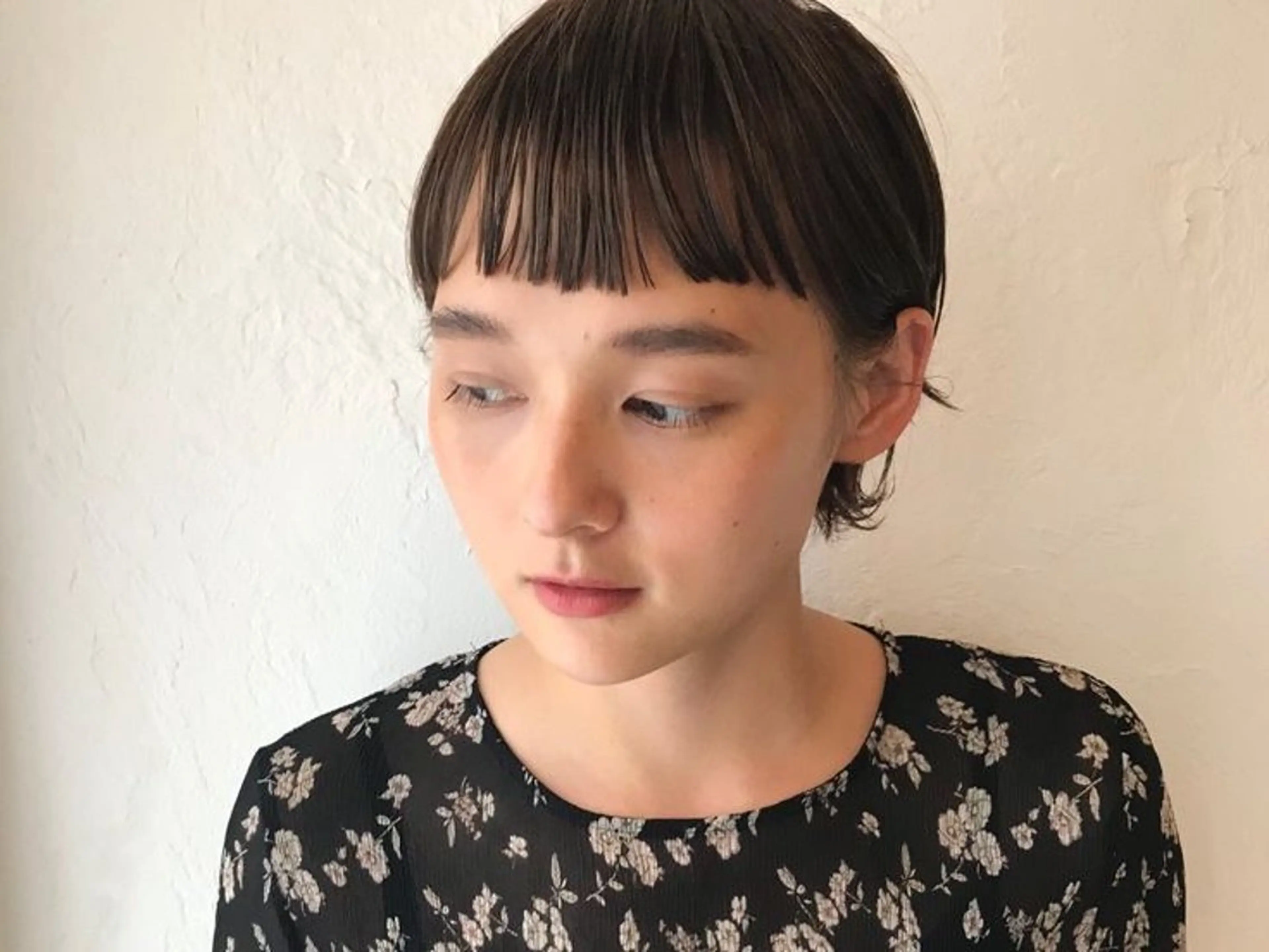 ショート ショートヘア atelier doux dimanche（アトリエ・ドゥー・ディマンシュ）所属・Fukamiレイヤー 透明感カラーのヘアスタイル