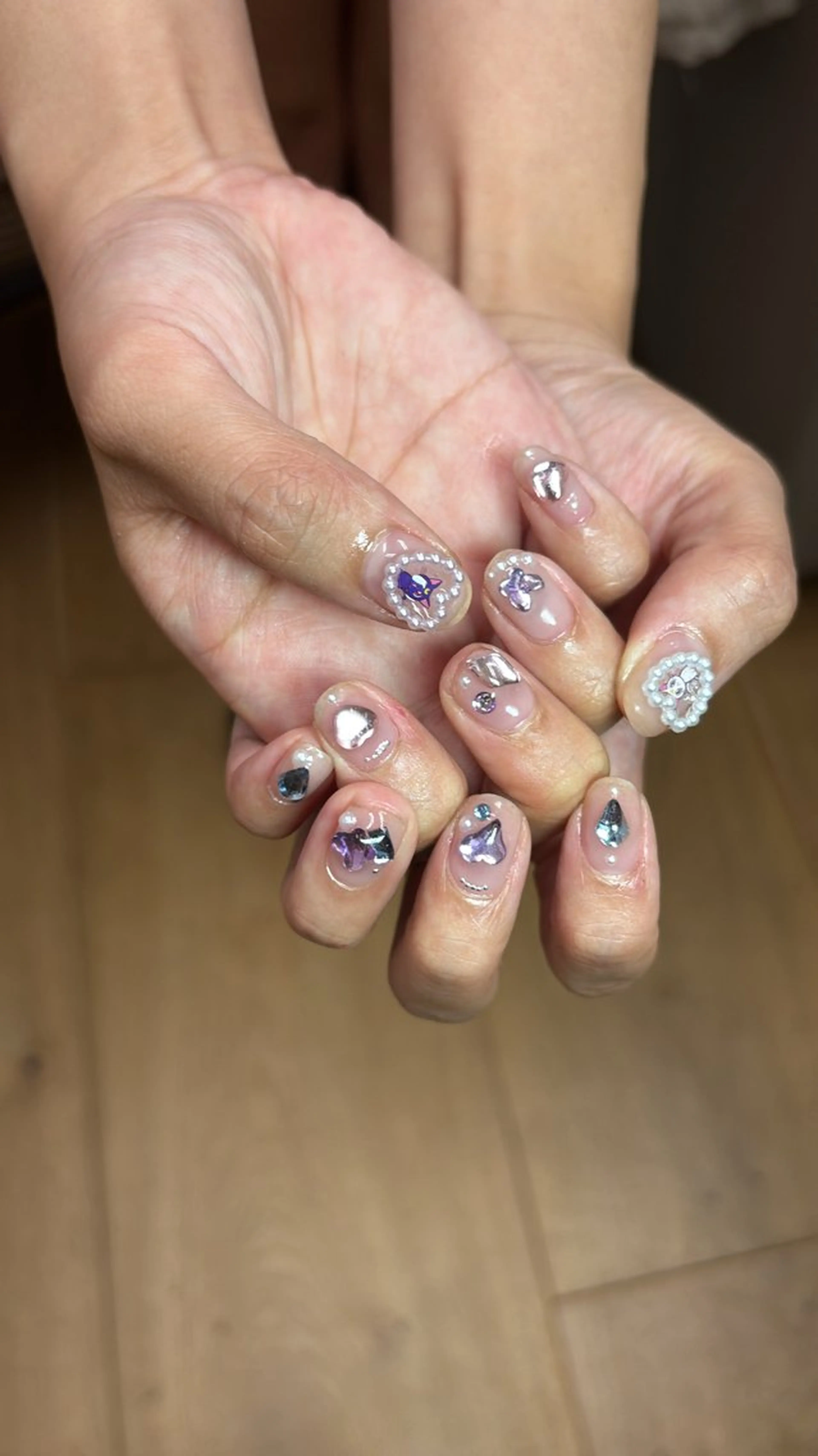 ネイル nailsalon　hue所属・小山 羽奈のネイルデザイン