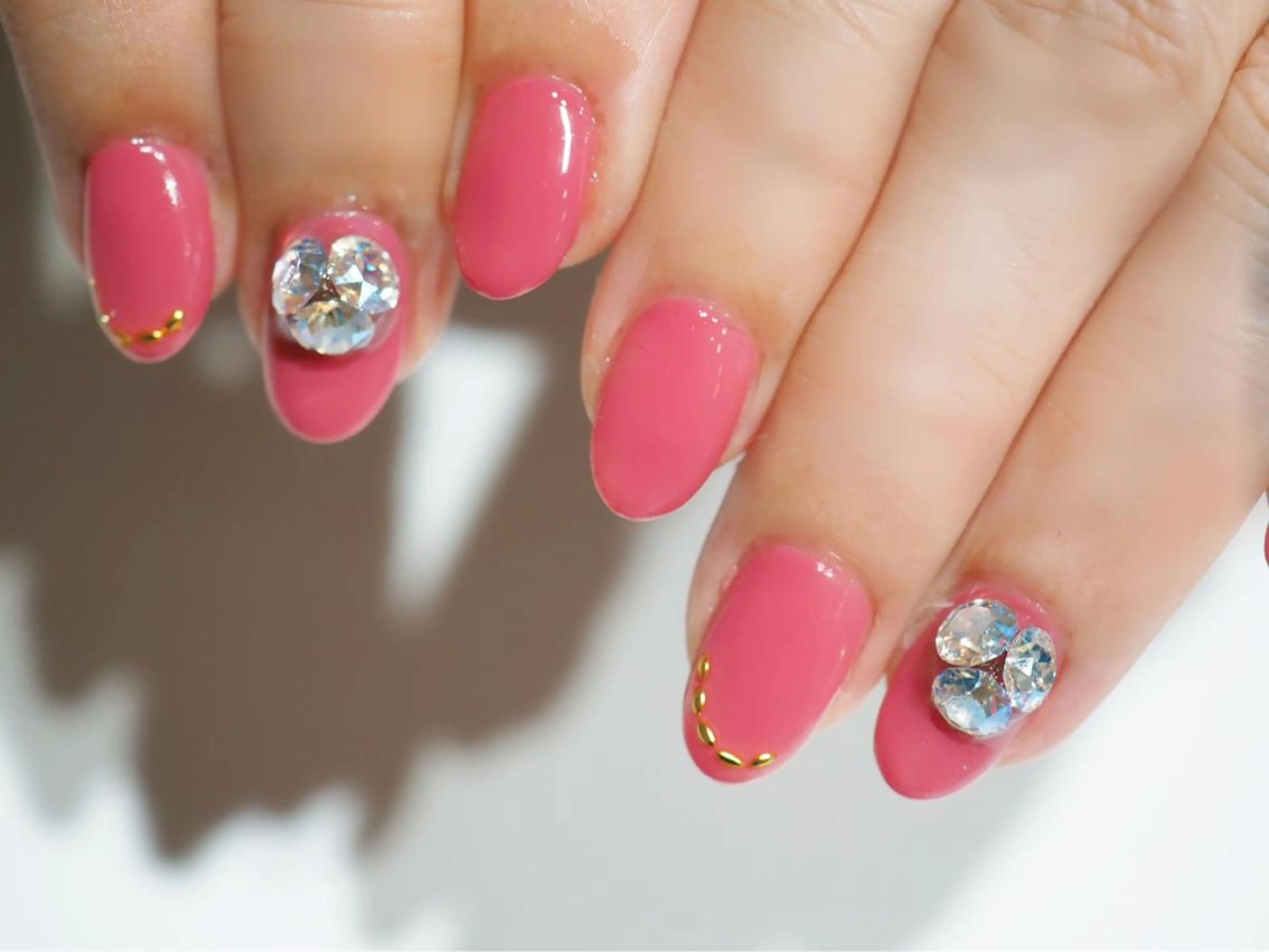 ショート ネイル アートネイル ミディアムネイル ピンク ハンドネイル 三原 裕紀のマツエク・マツパデザイン