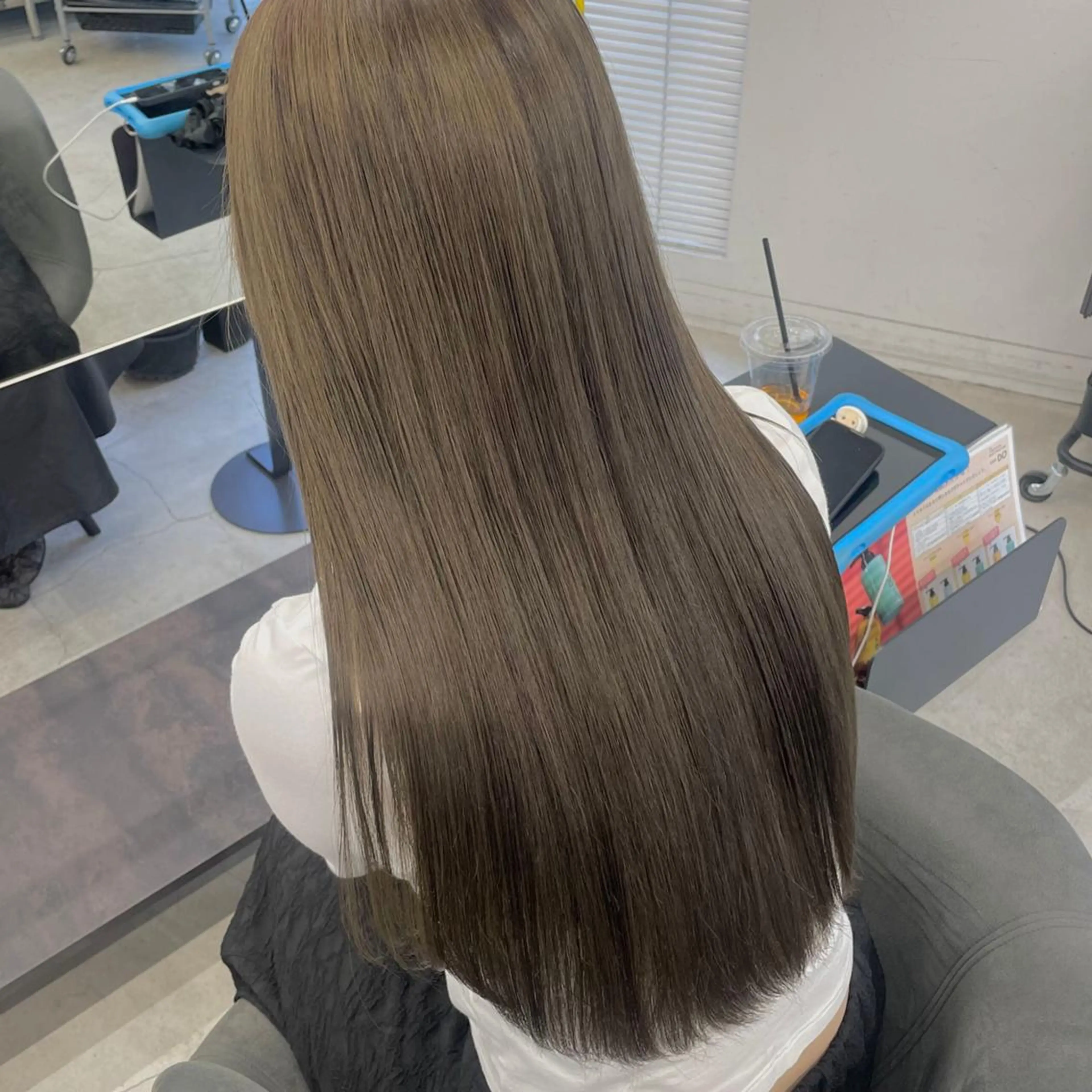 ロング パーマ🤍メンズヘア 韓国🤍YUYAKAのヘアスタイル